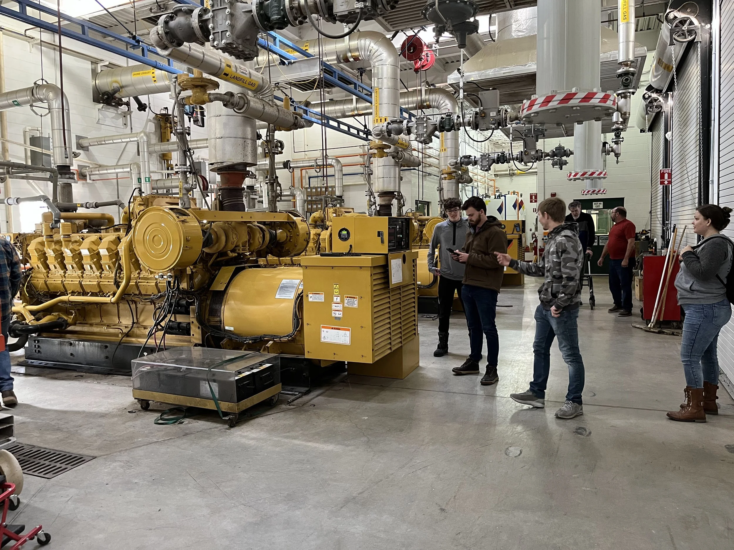 Inside WM facility that converts mthane captured from nearby landfil in electricity using Caterpillar.jpg