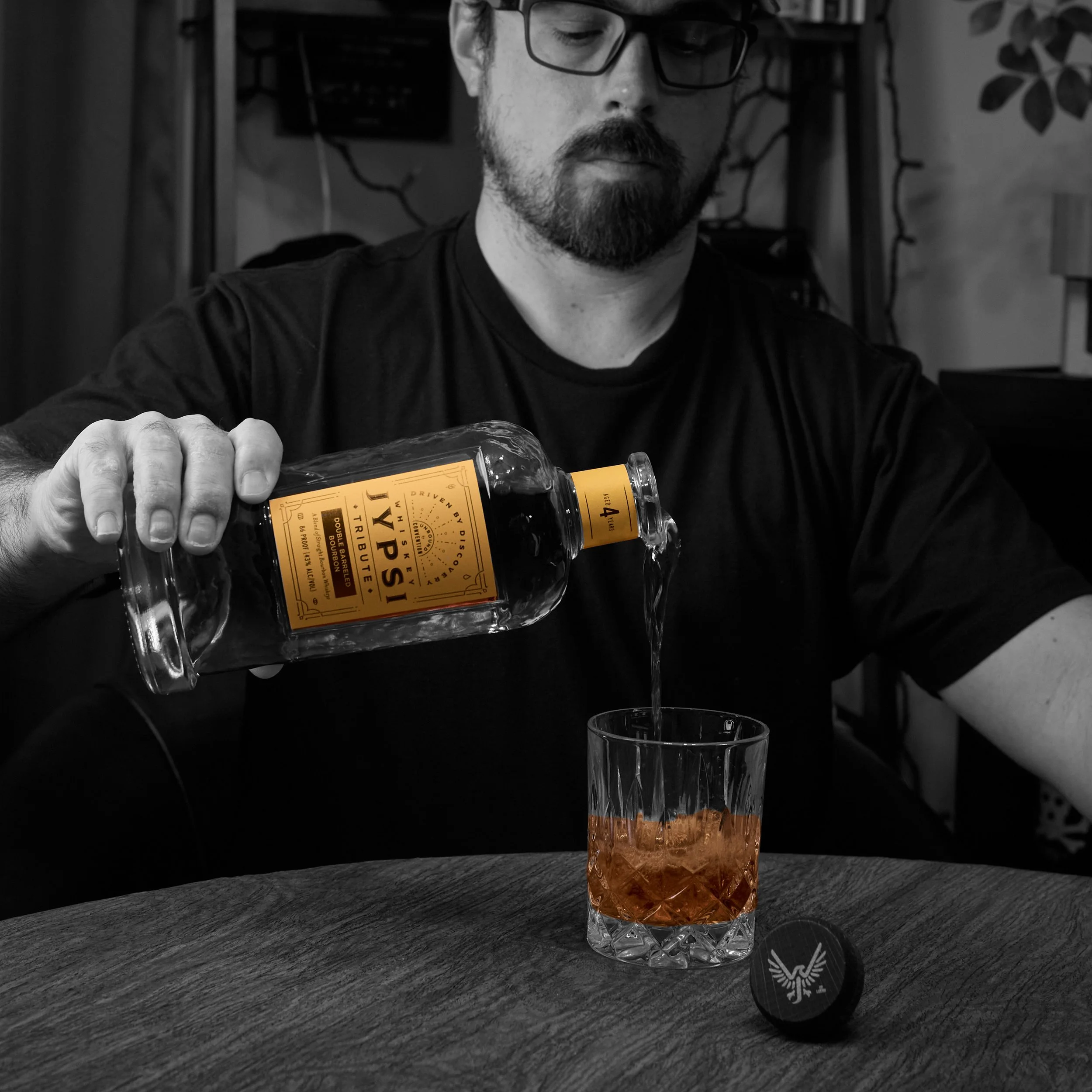 BWPour.jpg