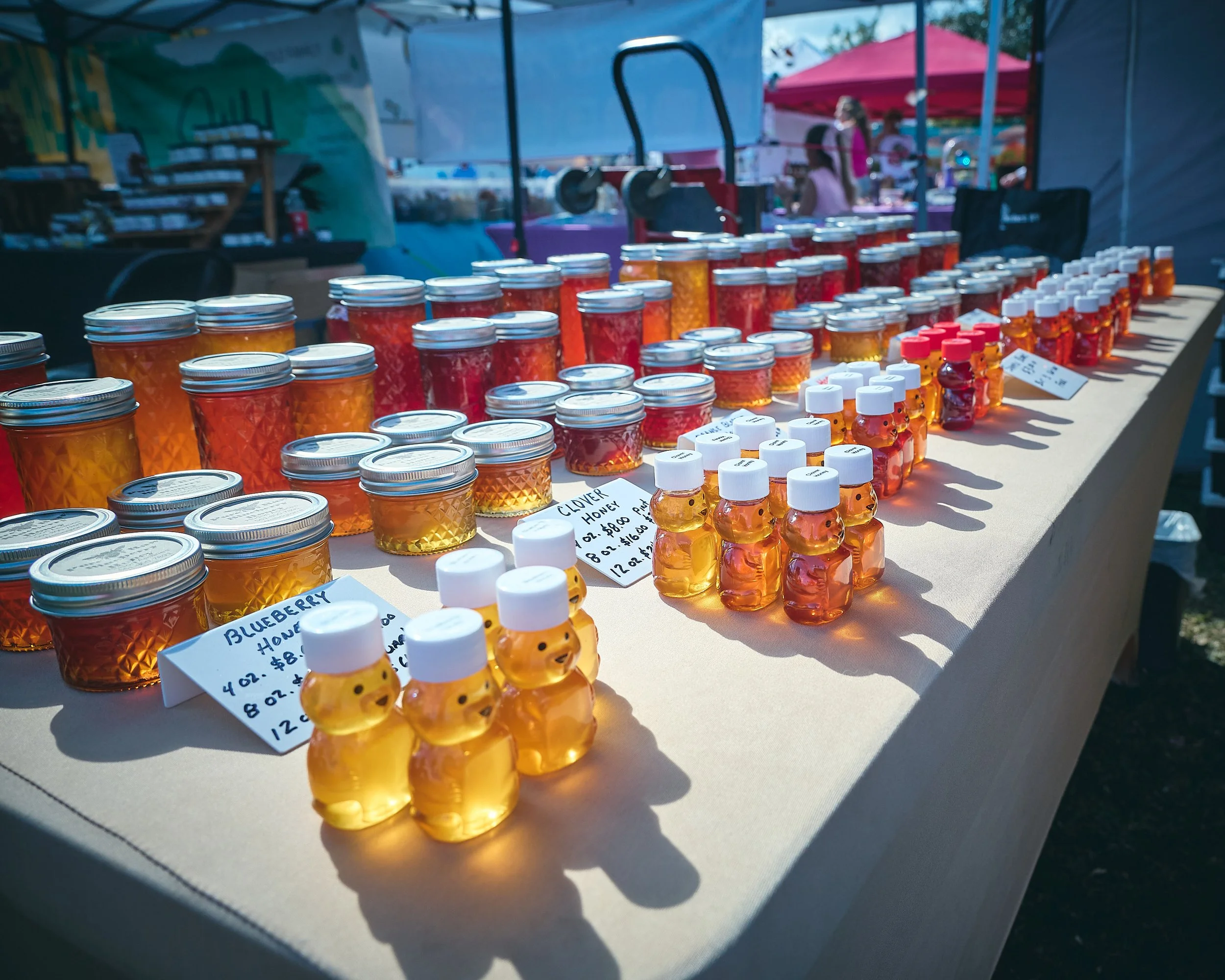 Exhibitors 38.jpg