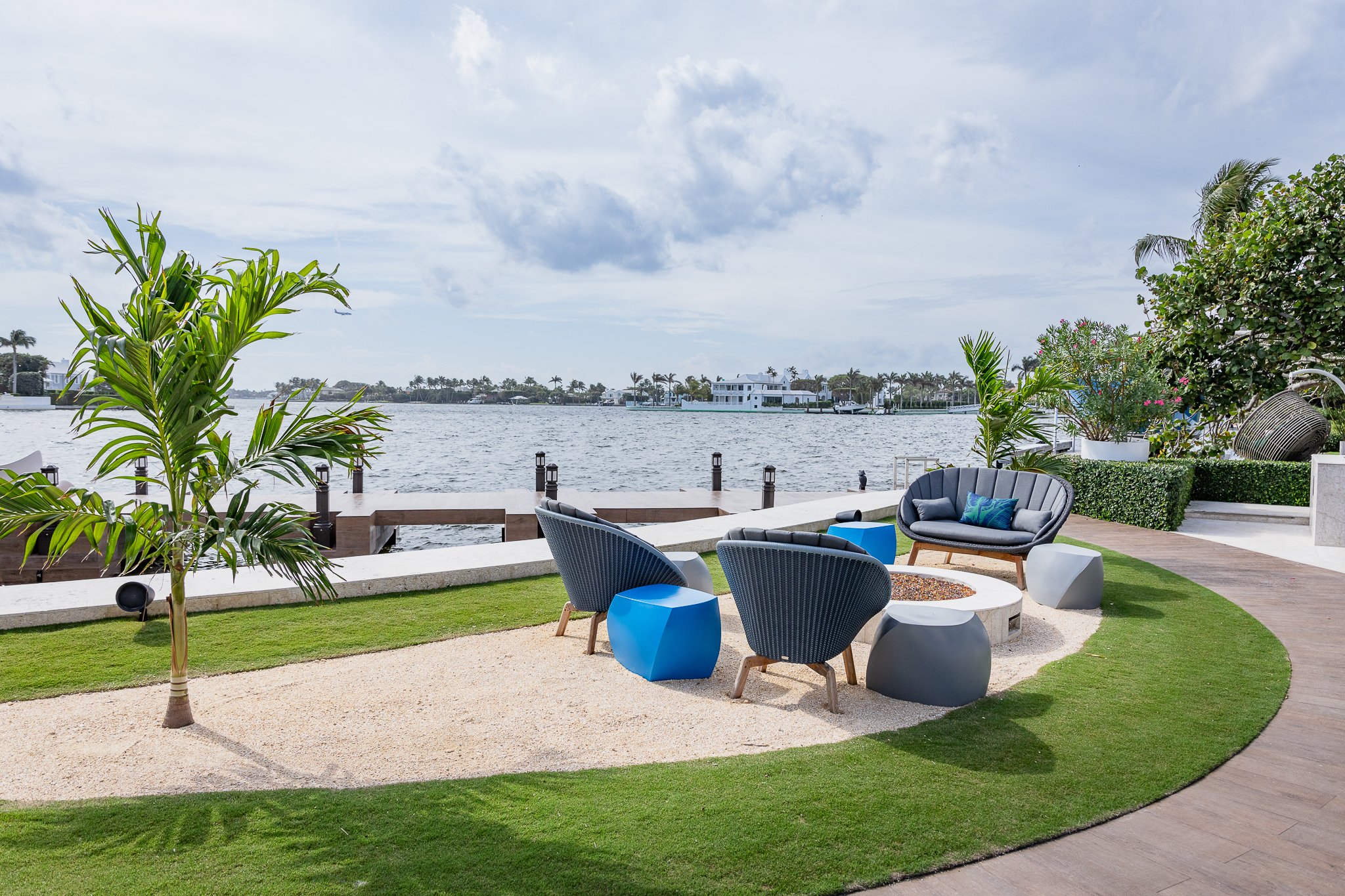 RelaxingBeachArea3.jpg