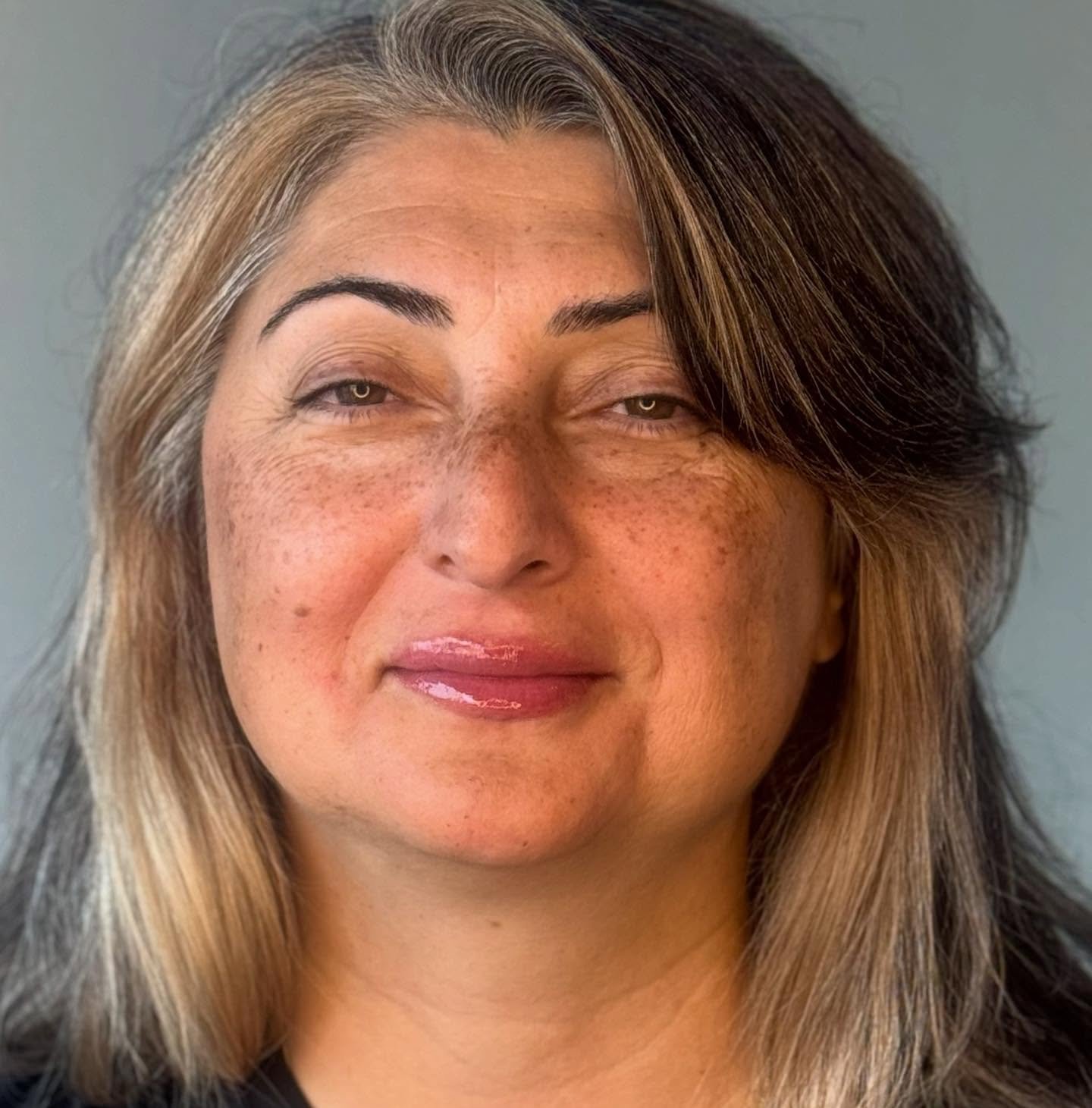 Look at this gorgeous 6-week touch-up for this beautiful Latina