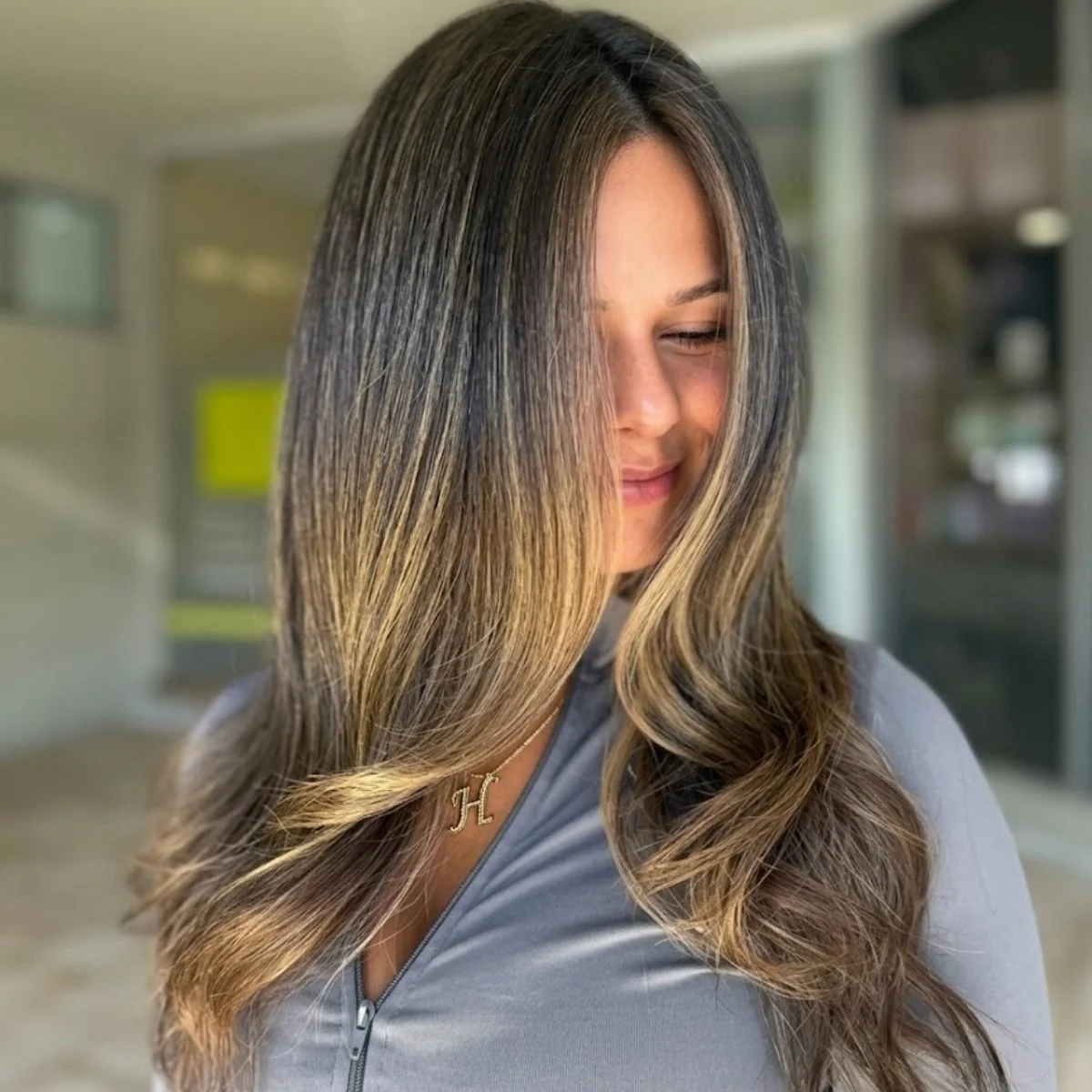 Luxury Dimensional Hair Colors: How to Add Depth and Movement Without Harsh Lines