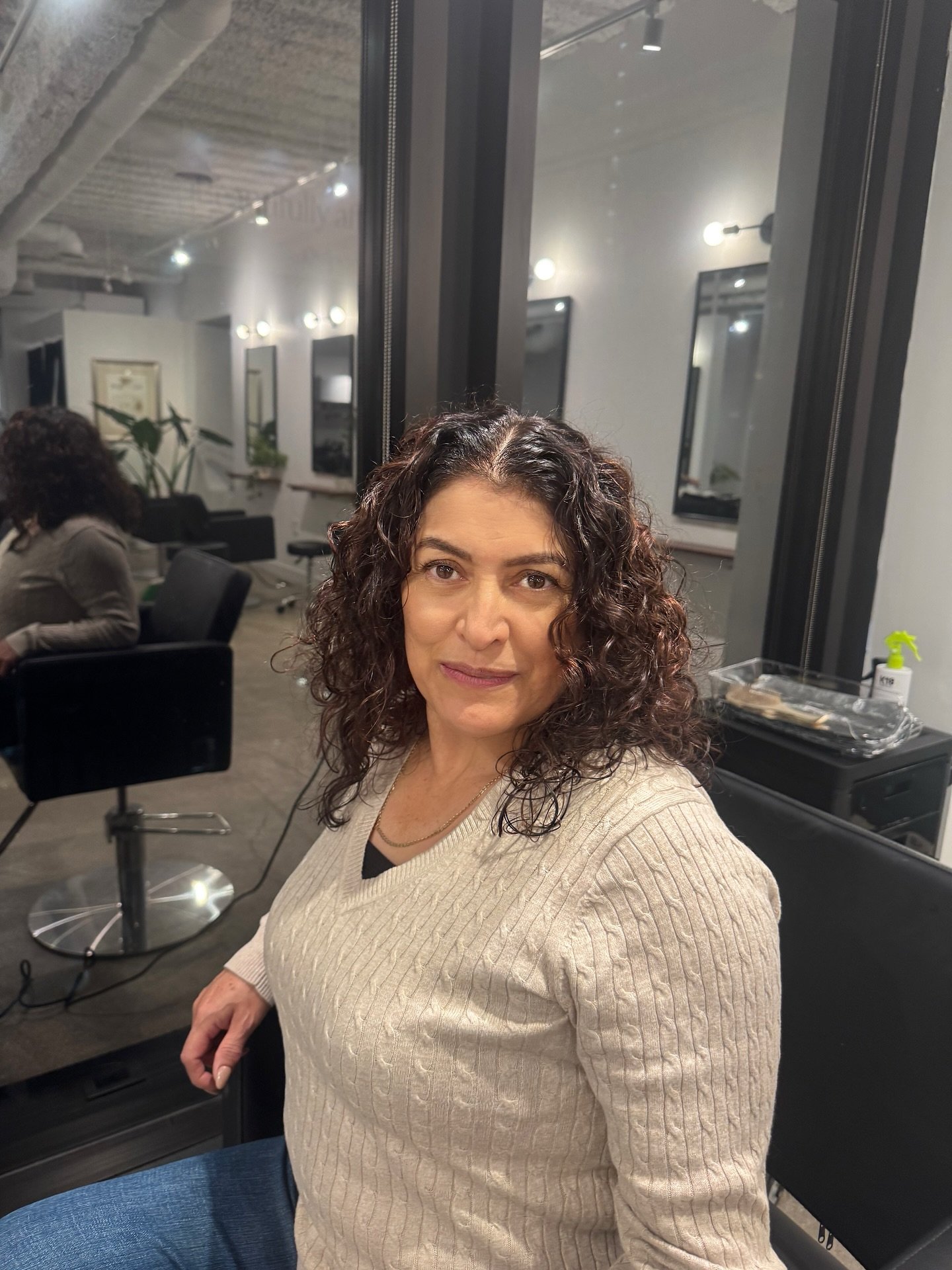 Holidays are here! Book your appointments now! Get ready to shine like Nora, fresh and new!