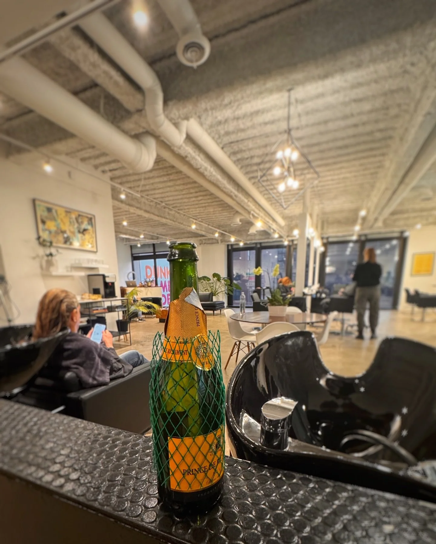 Sunday appointments still available today; don&rsquo;t get caught lacking ! New years is right around the corner ! DM for times ✨🤭
Oh and yes! Sunday availability is here to stay untill further notice🫣

River north 📍| Chicago