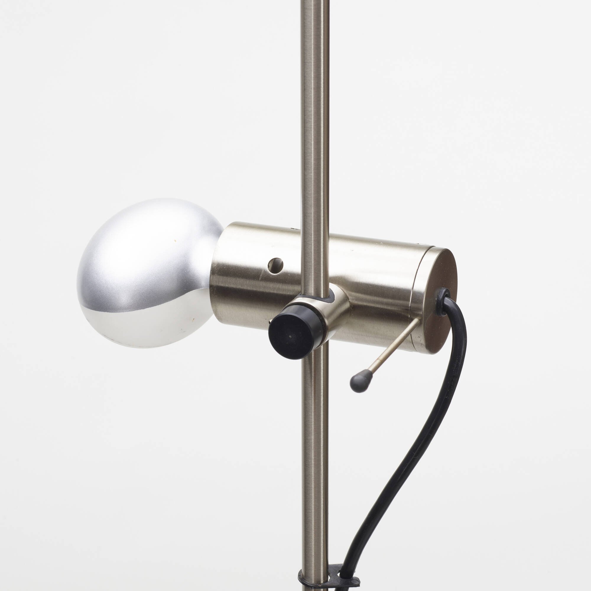 TITO-AGNOLI-OLUCE-387-FLOOR-LAMP_2.jpg
