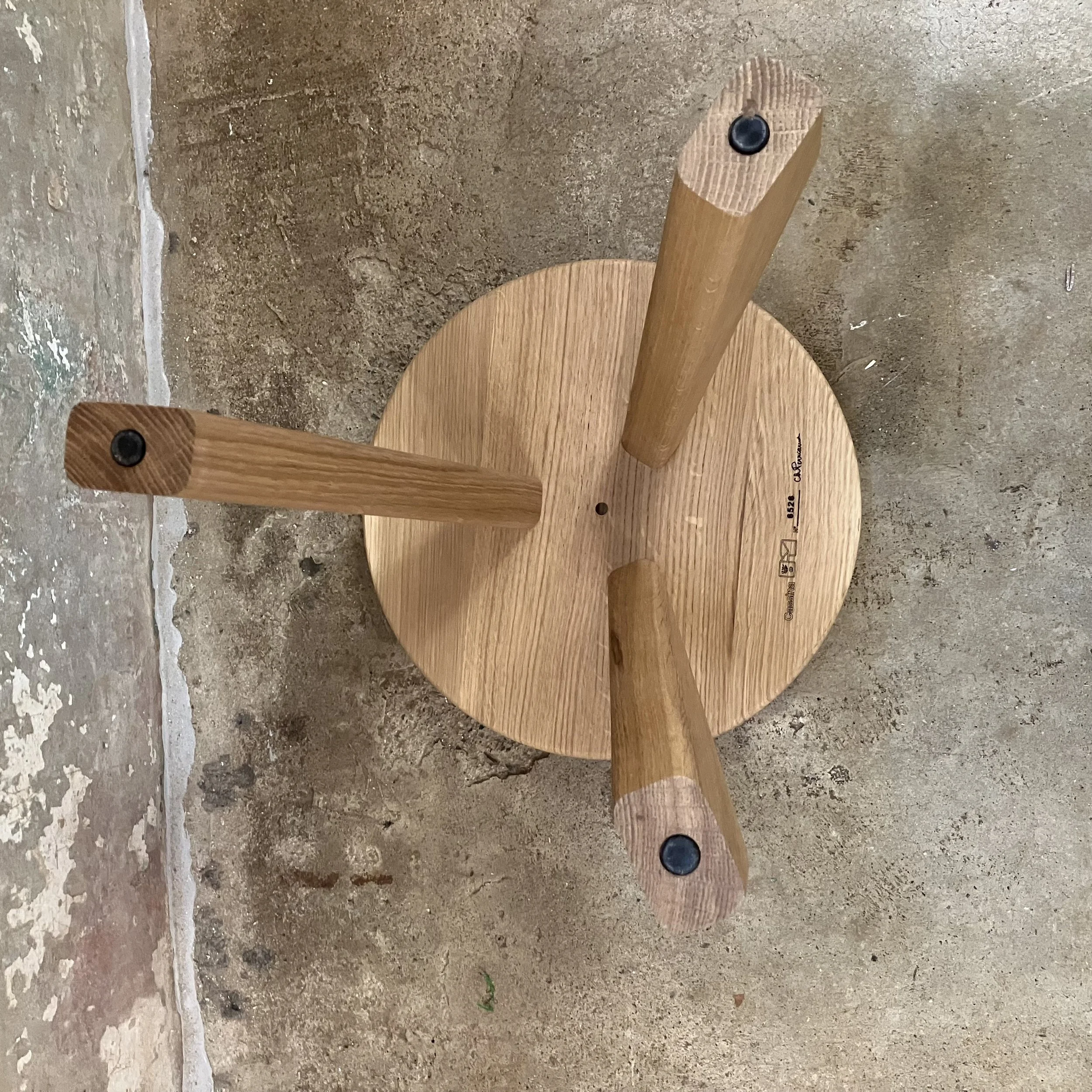 perriand_tabouret_méribel_stool_oak-2.jpeg