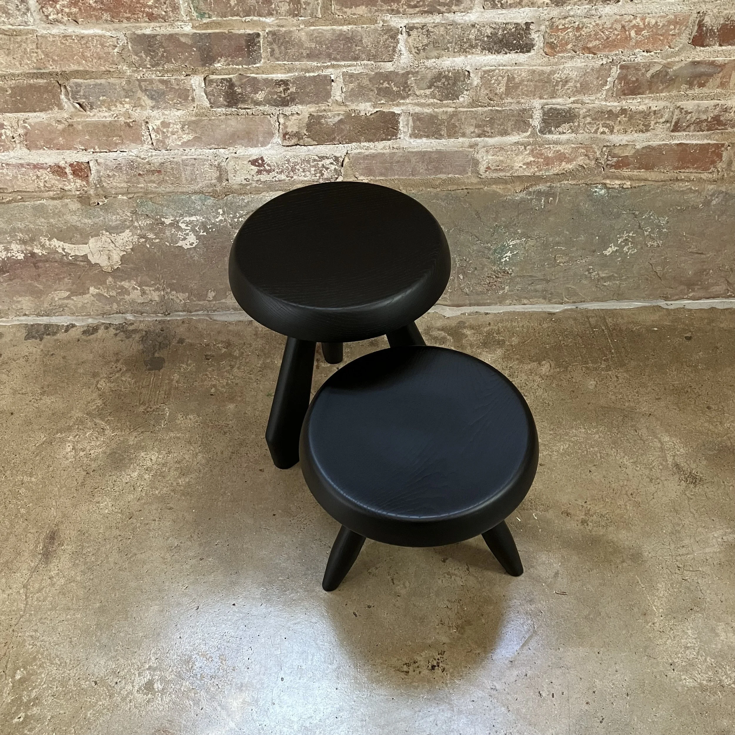 perriand_tabouret_méribel_berger_stool -black_2.jpeg