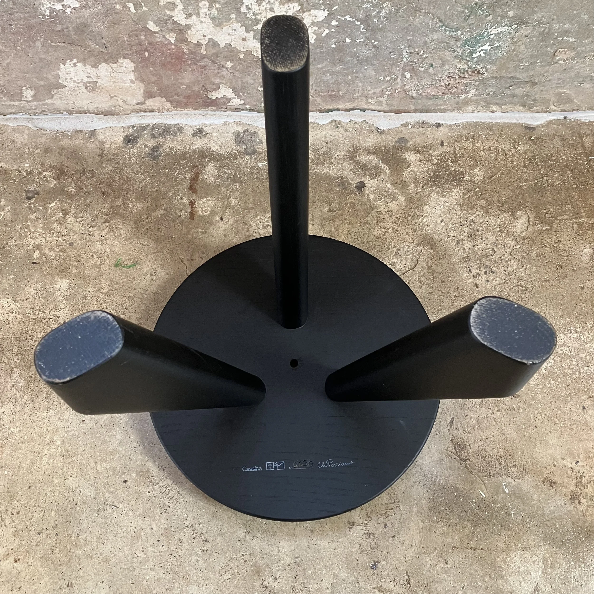 perriand_tabouret_méribel_stool -black4.jpeg