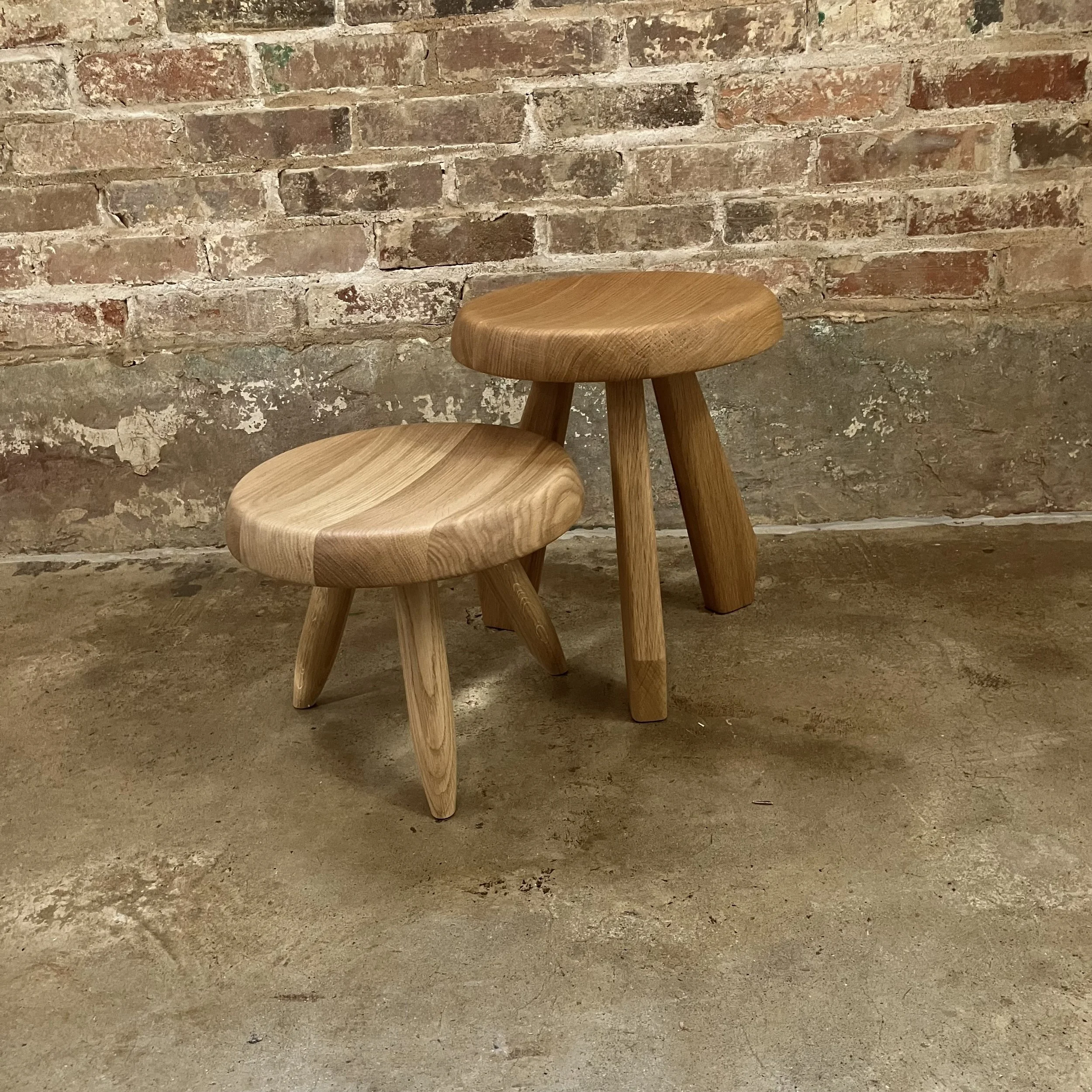perriand_tabouret_méribel_berger_stool_oak_4.jpeg