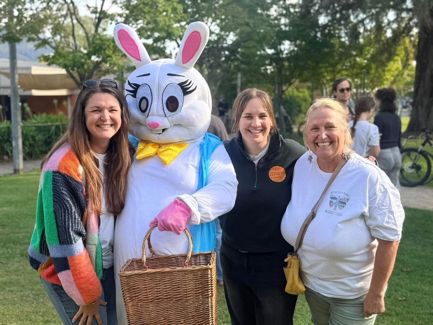 What a beautiful Easter market we had yesterday! ✨🐣

Perfect weather, an incredible line-up of stalls, hundreds of coffees poured&hellip;and of course, a very special visit from our favourite Easter Bunny - part-time comedian, full time chocolate di