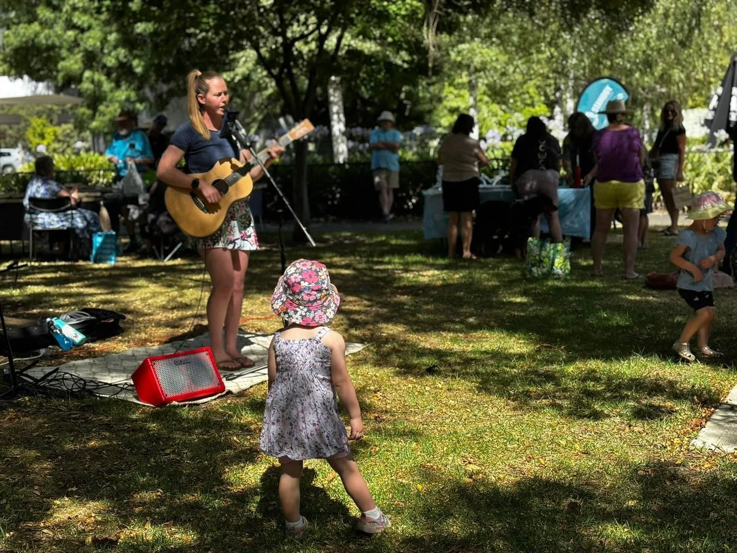 Market day is TOMORROW! ☀️🌿

We&rsquo;re back in Hydro Park from 9am&ndash;1pm with a great mix of stalls, local makers, live music and all the good vibes.

Plus egg and bacon rolls are back! 🔥 Rotary will be cooking up their famous rolls (plus a s