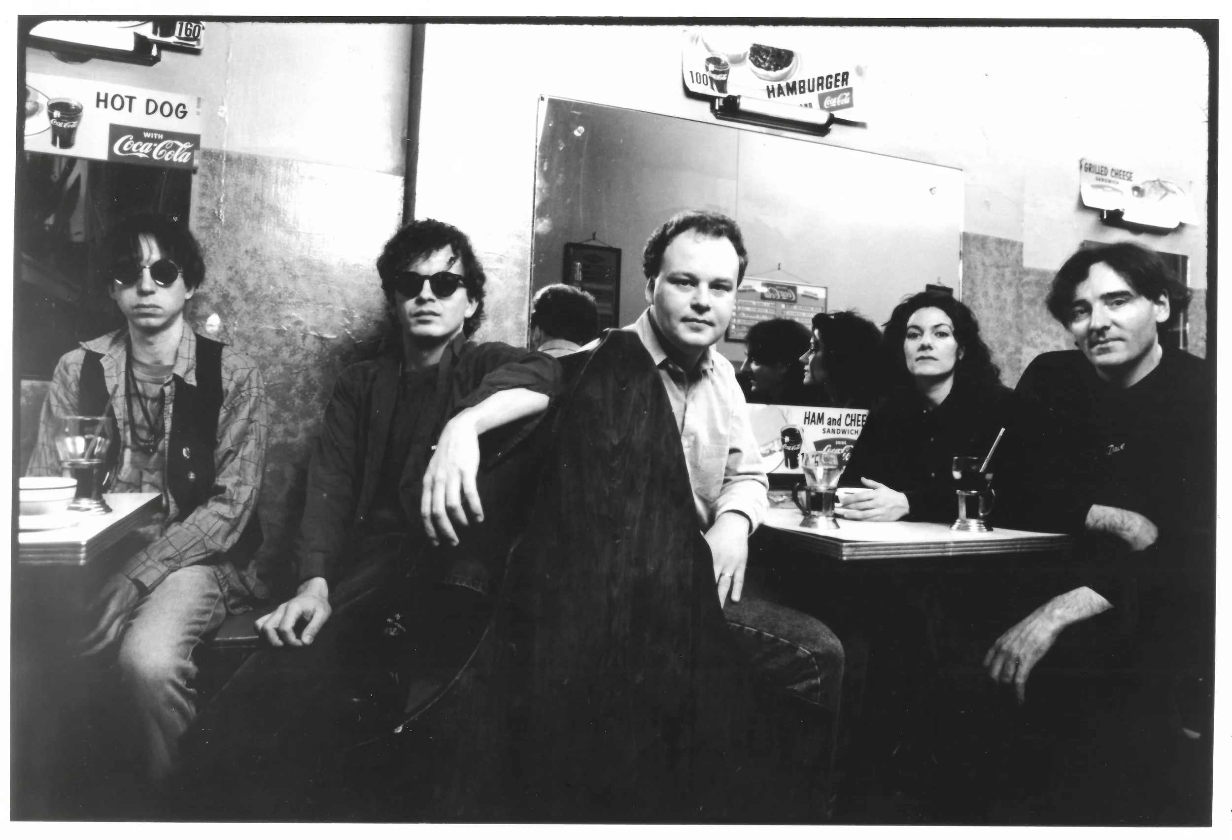 The Feelies in a diner - 1991