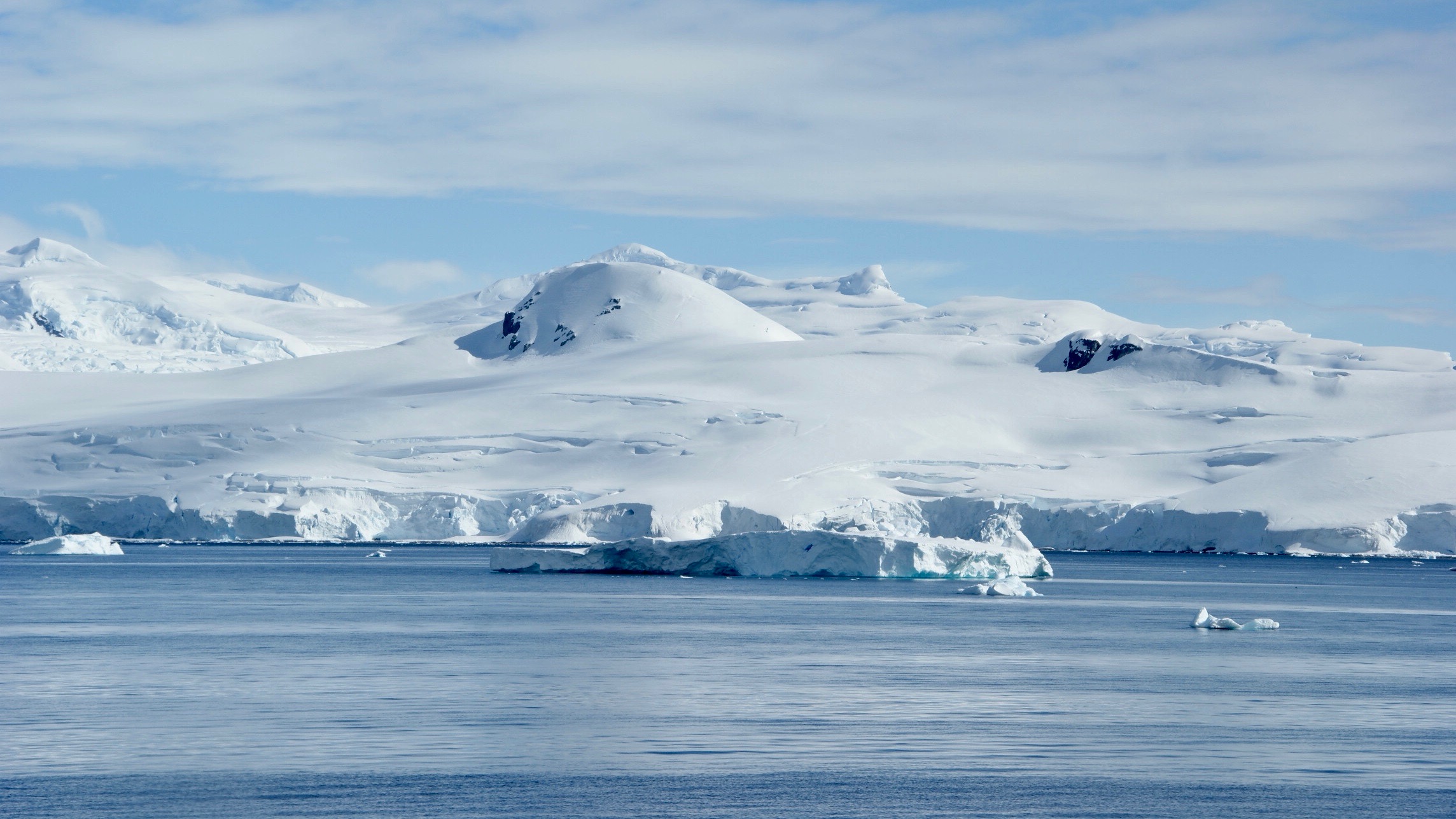 antarctica-PX52BR6.jpg
