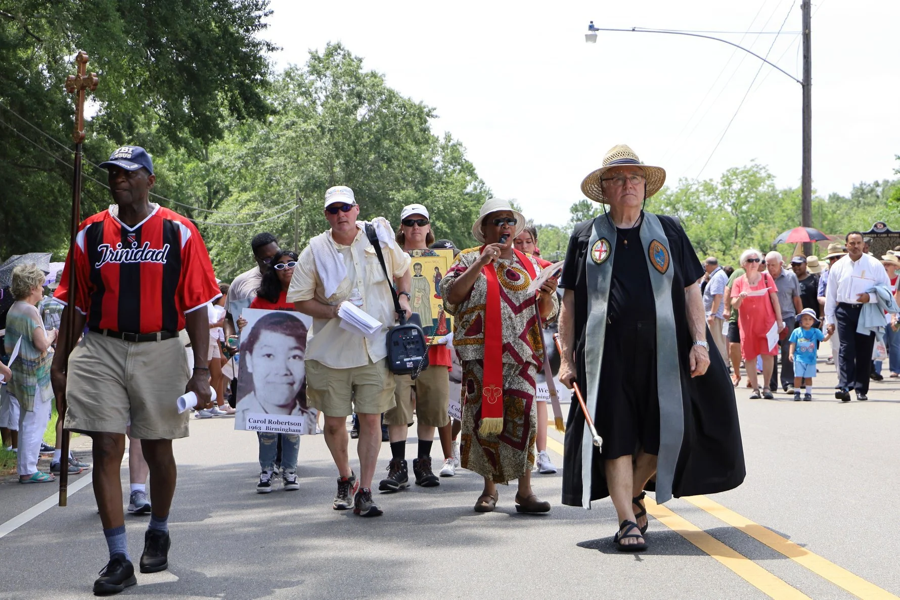 JDPilgrim2019-procession.jpg