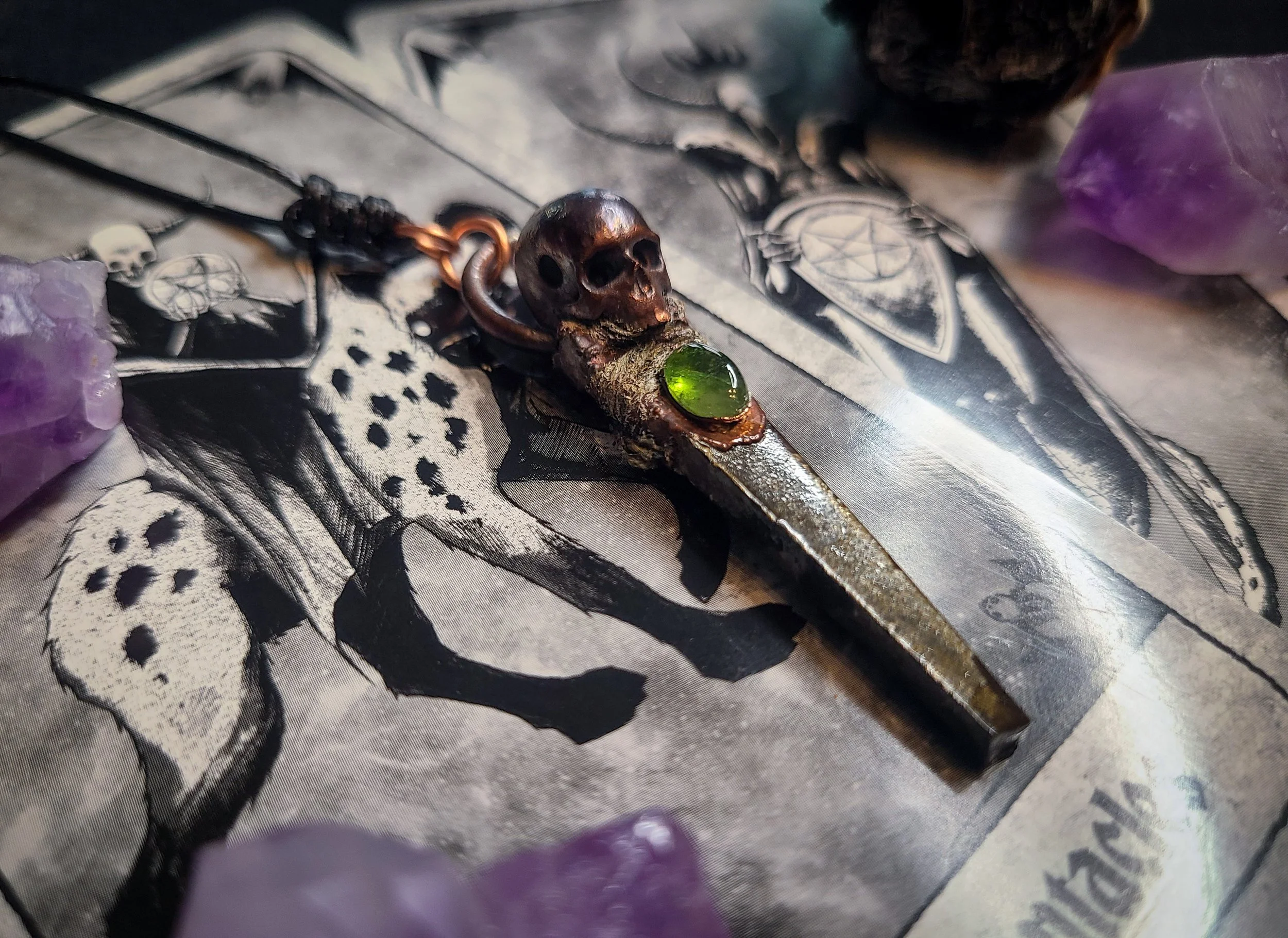 Green Skull Nail.jpg