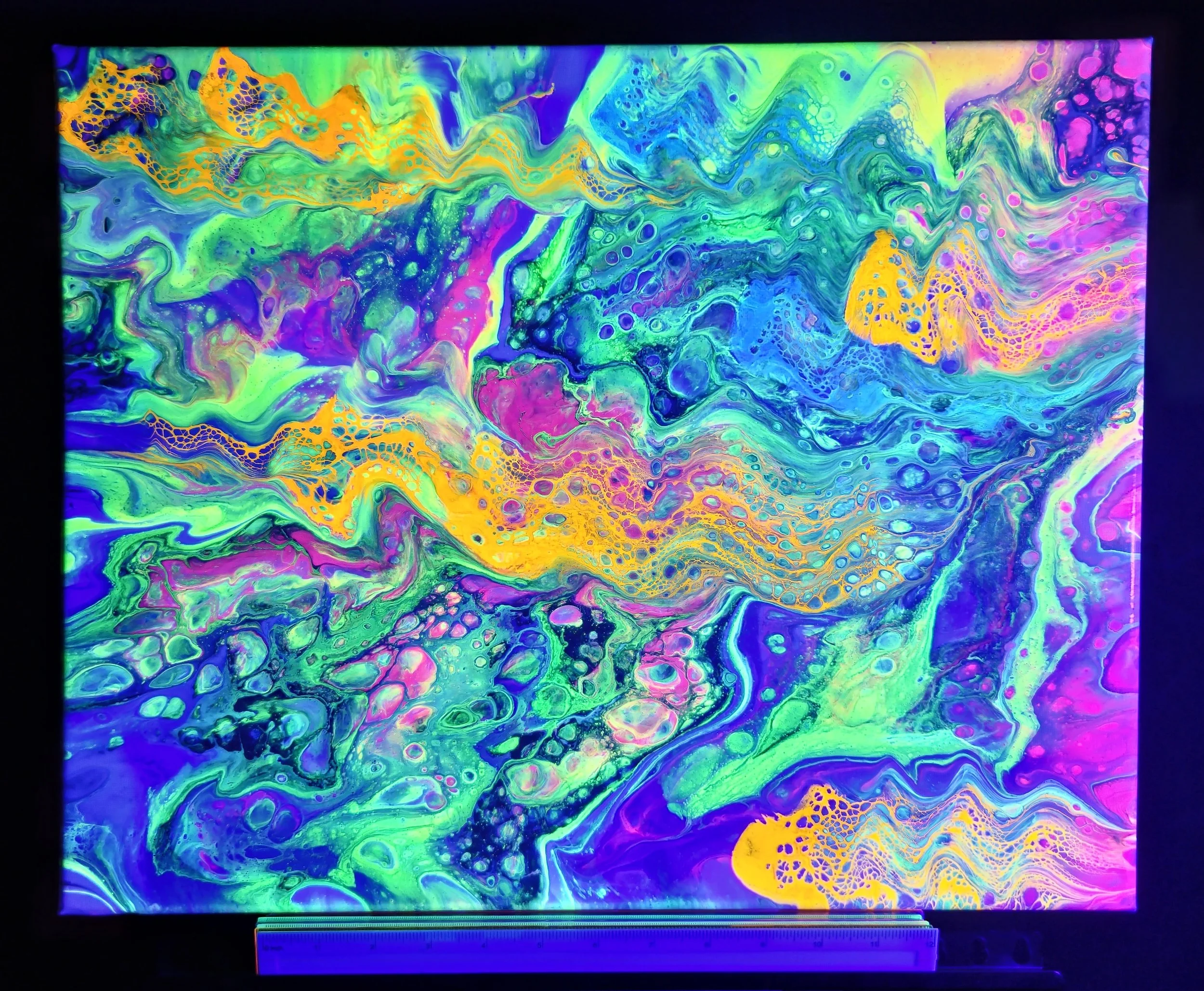 Ultraviolet Candywave Blacklight.jpg