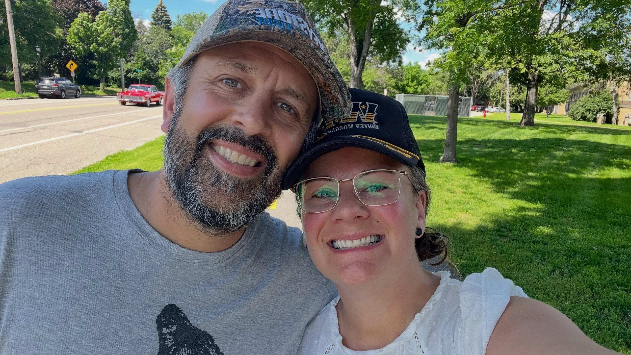 Hi! We&rsquo;re Brent and Melissa, and we&rsquo;re excited to introduce Hopefull Homesteads!

We&rsquo;re a local helping hand for the tasks, projects, and everyday responsibilities that can sometimes feel overwhelming.

Maybe the lawn needs mowing, 