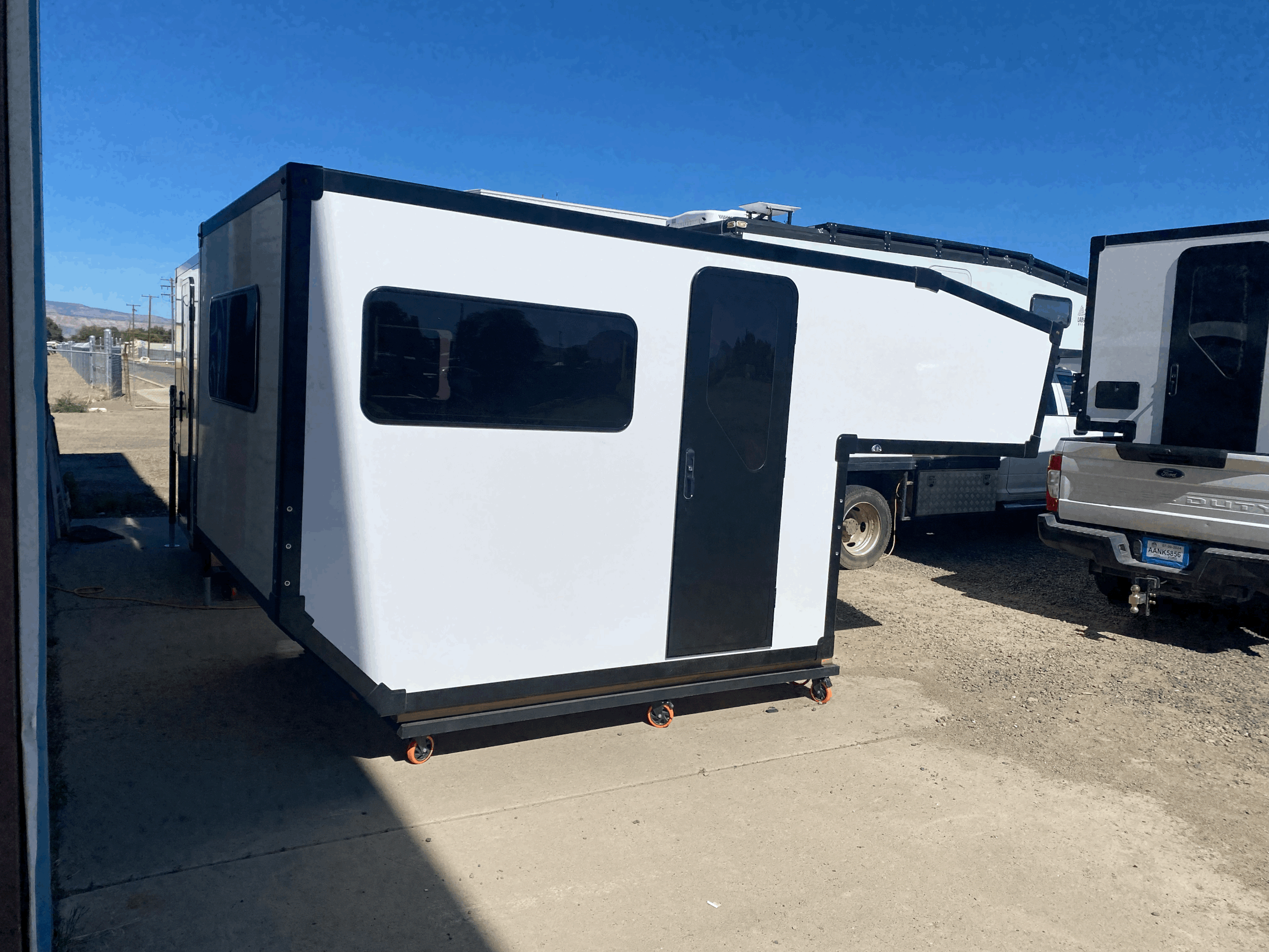 8' Flat Bed Camper