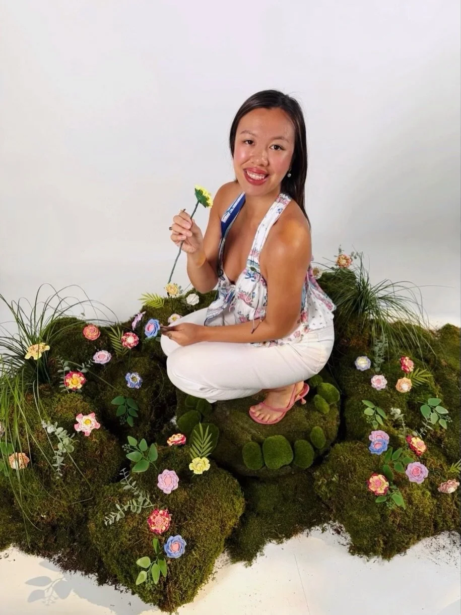Last week I was invited to @playdoh&rsquo;s immersive launch party for their very first BLOOMS playdoh kit made exclusively for adults 👩🏻&zwj;🎨🌼🌱🌾

#playdoh #playdohpartner #eventflorist #nycflorist 

We were guided by Playdoh sculptures and ha