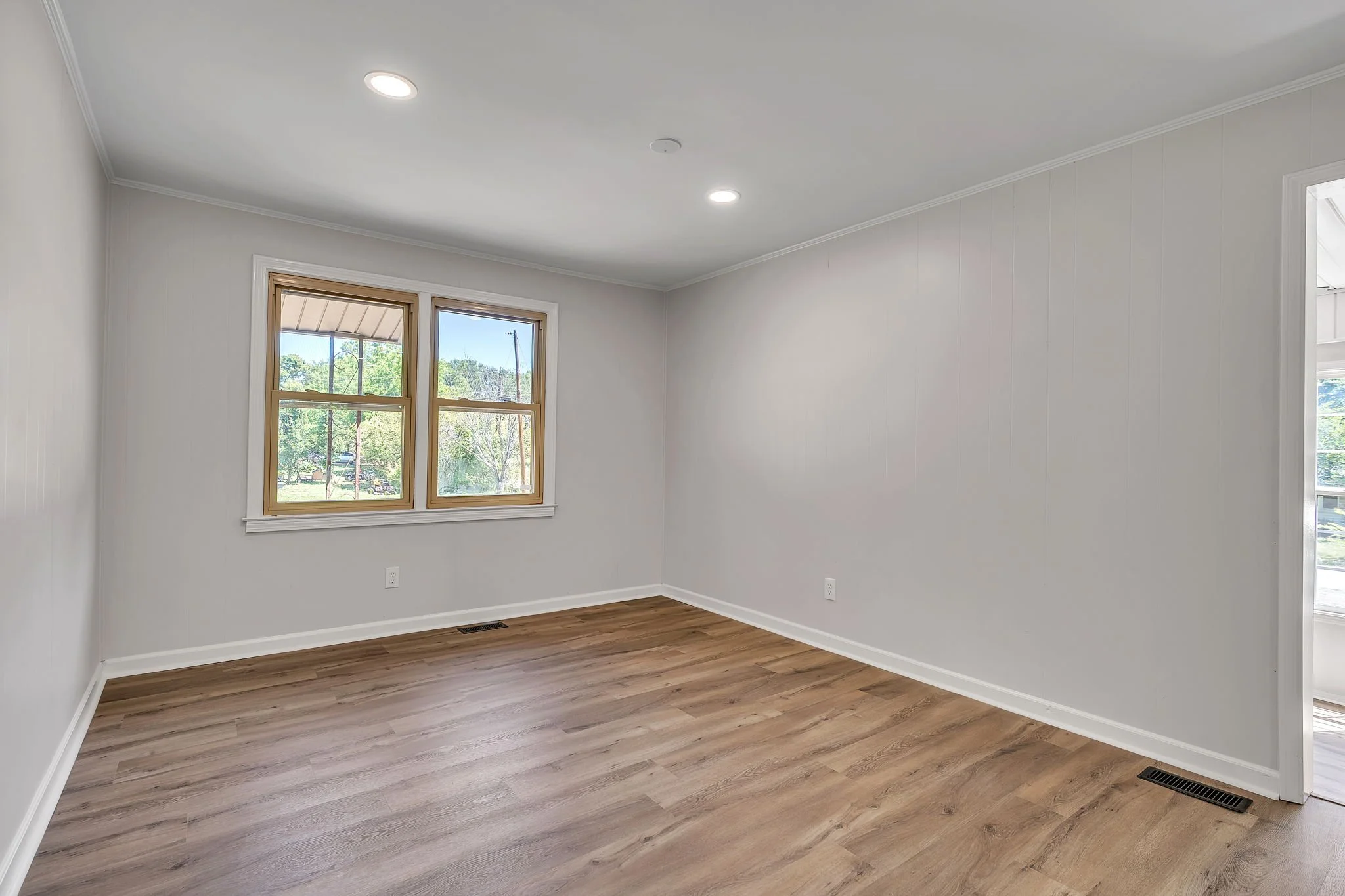 14-web-or-mls-7RV04412.jpg