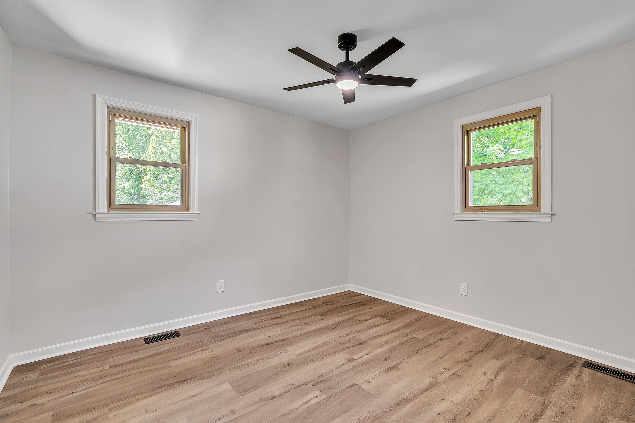 17-web-or-mls-7RV04373.jpg