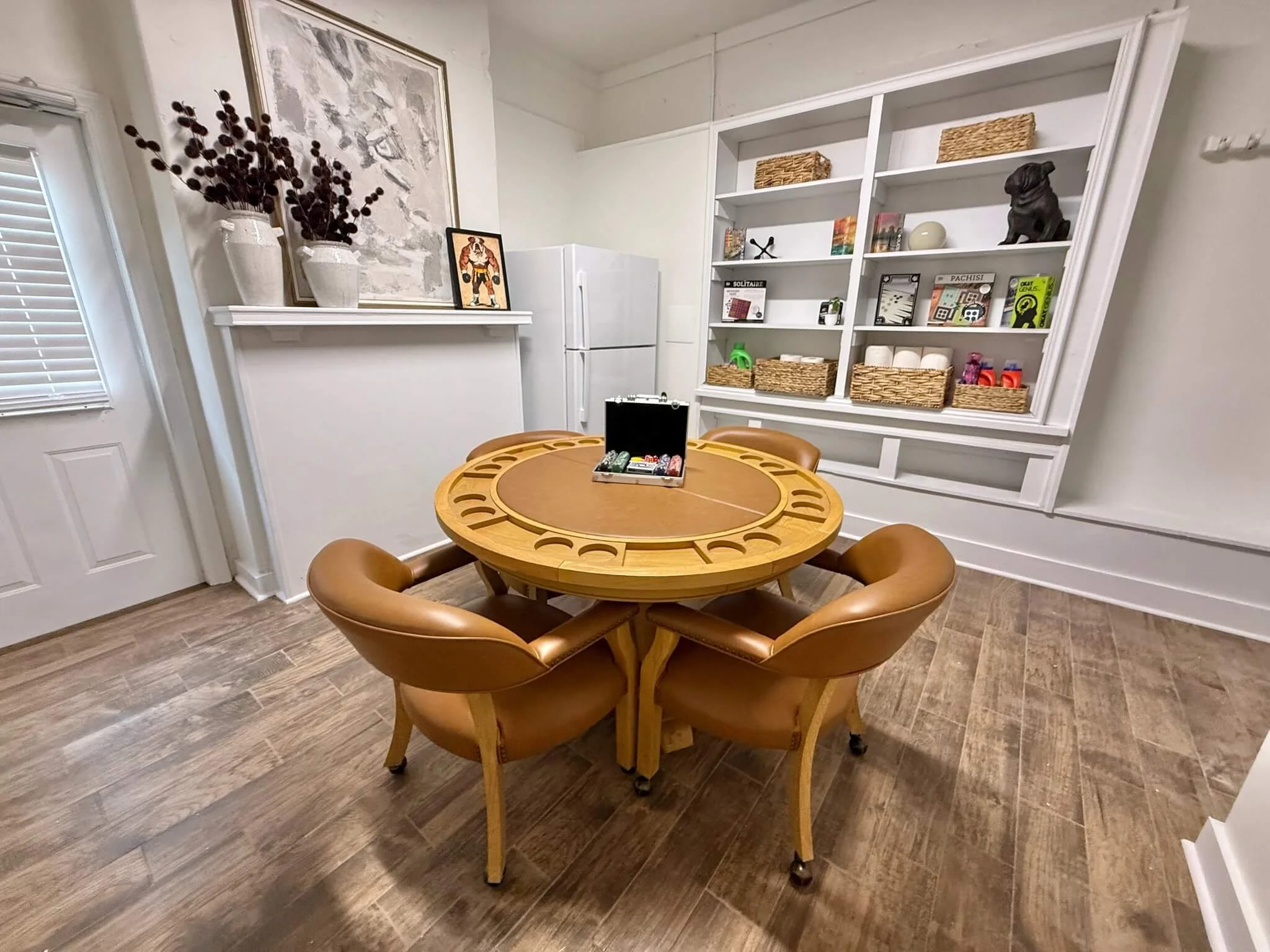 dooey-house-gameroom.JPG