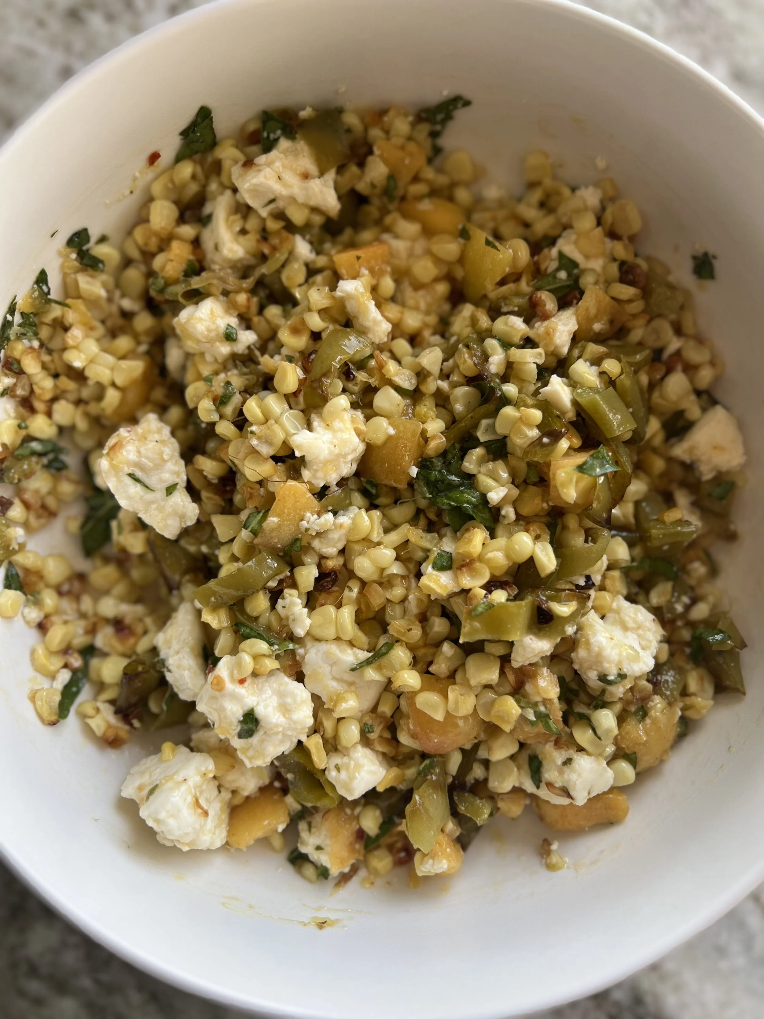 Roasted corn &amp; pepper peach salad