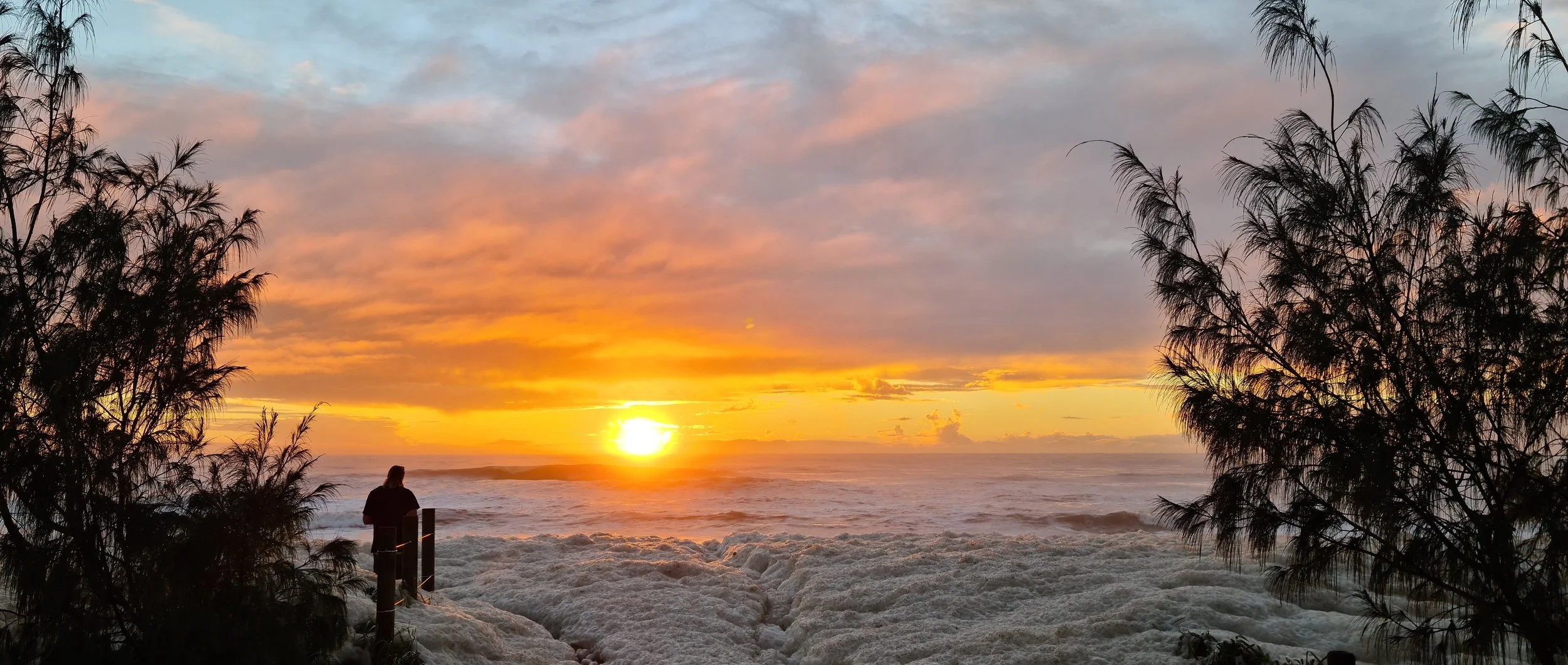 Foam at Alex Head beach.jpg