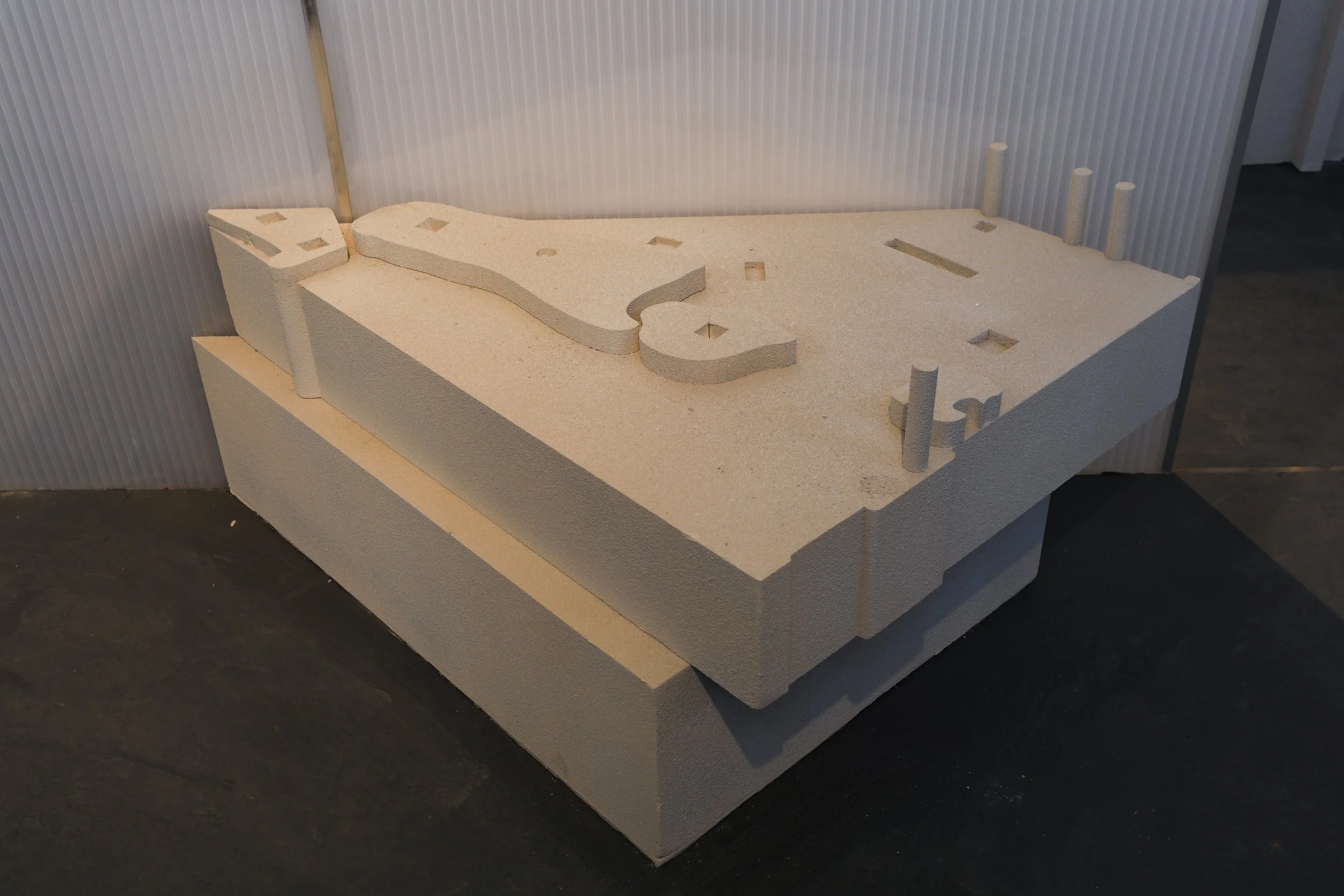 Depth Unknown, focused on exploring the displacement of archaeological fragments in Sebastia, Palestine. The project examined the continuous alteration of the site’s historical context. Through a unique sonic construction, the installation conveyed t