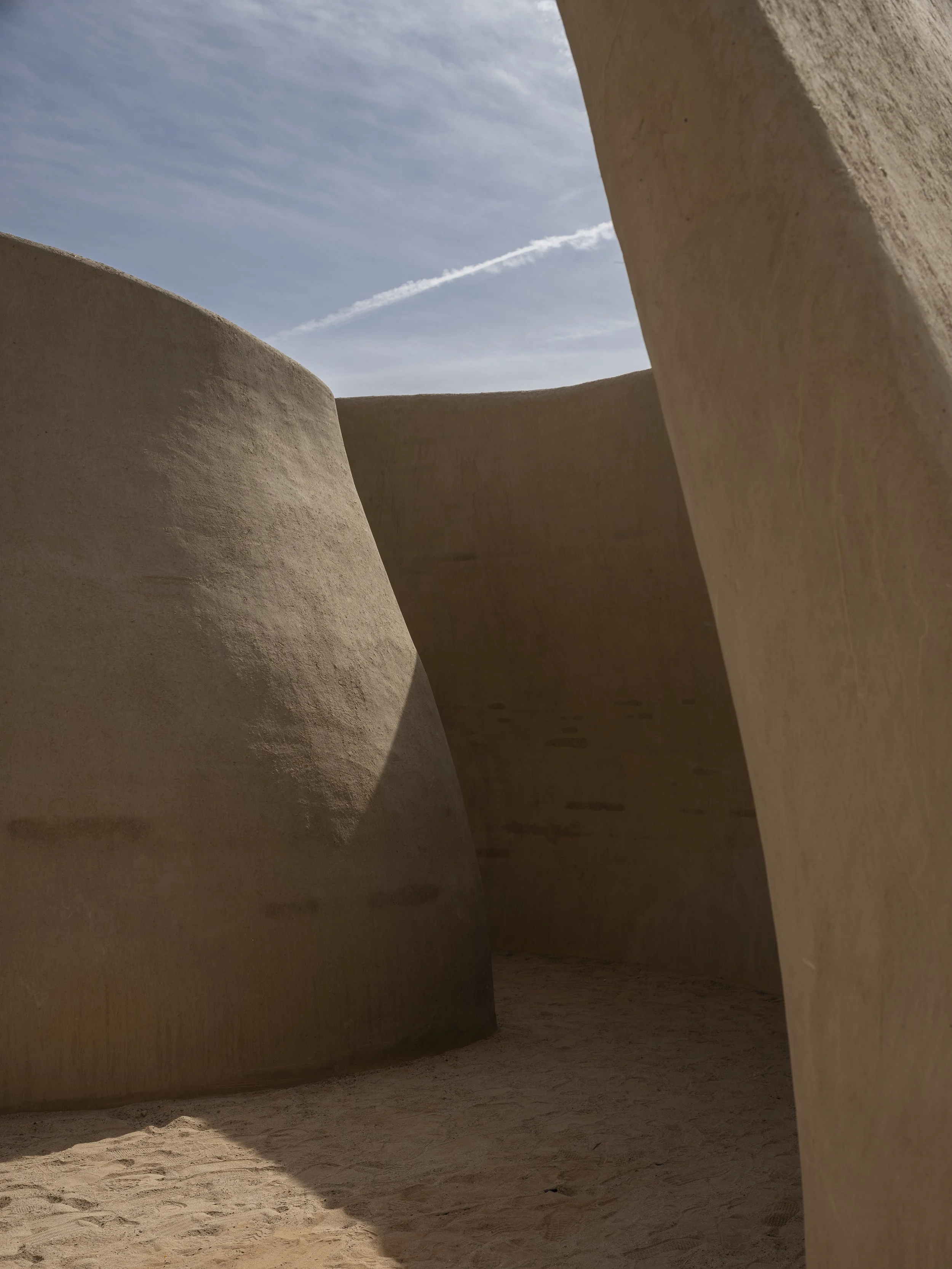 Sharjah Architecture Triennial 02_Sumaya Dabbagh_Earth to Earth_2023_print-06.jpg