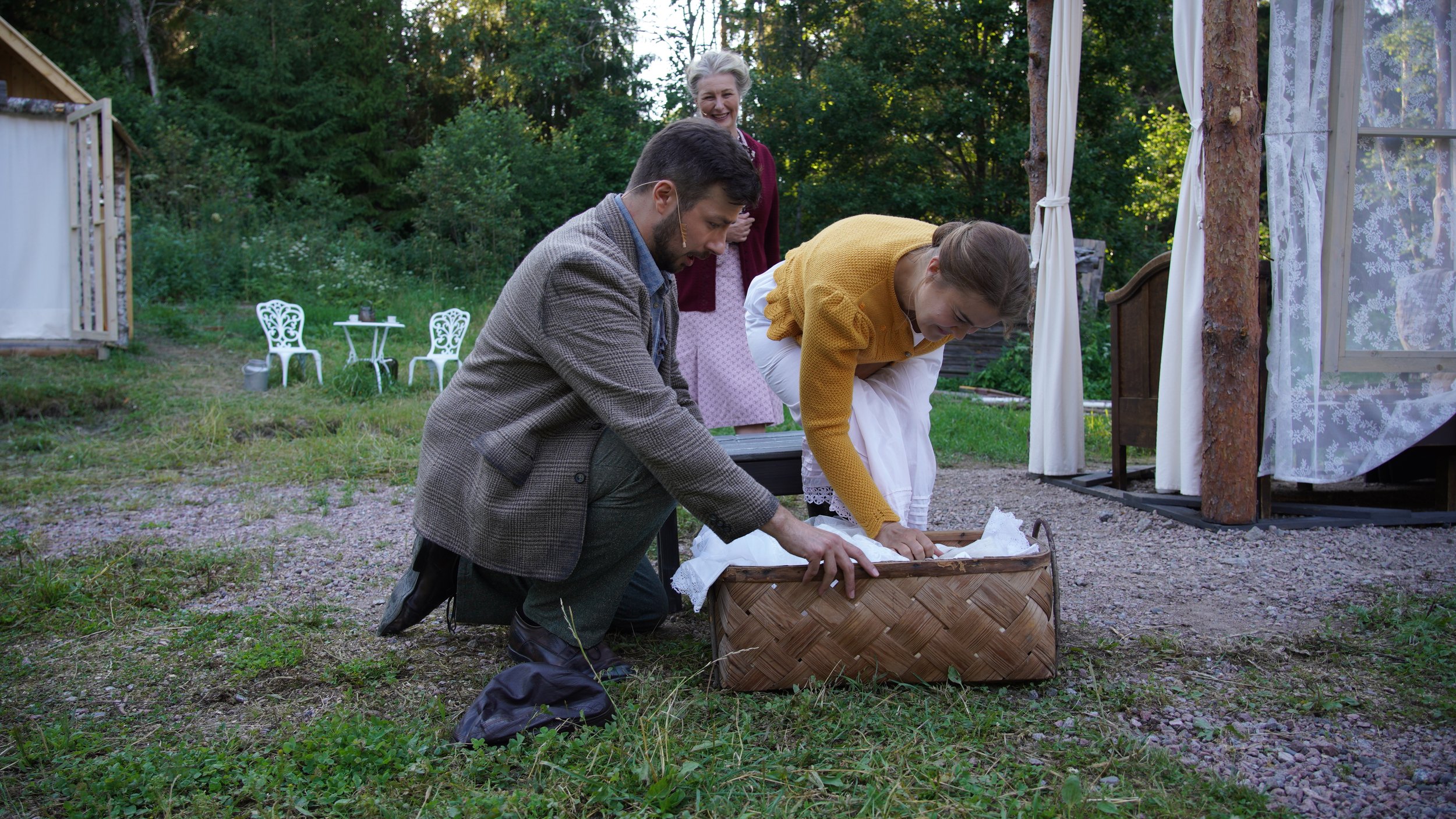 Jalmari ja Hilja Syrjämäki, taustalla Martta.JPG