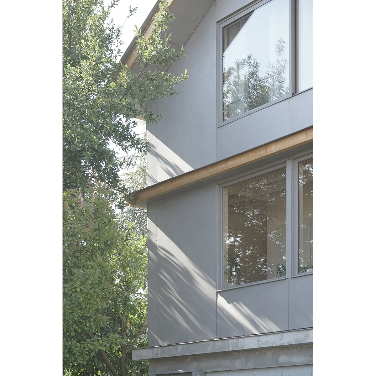 Suspended_House_OFFICE_MUTO_Pavlidis_Architect_6_small.JPG