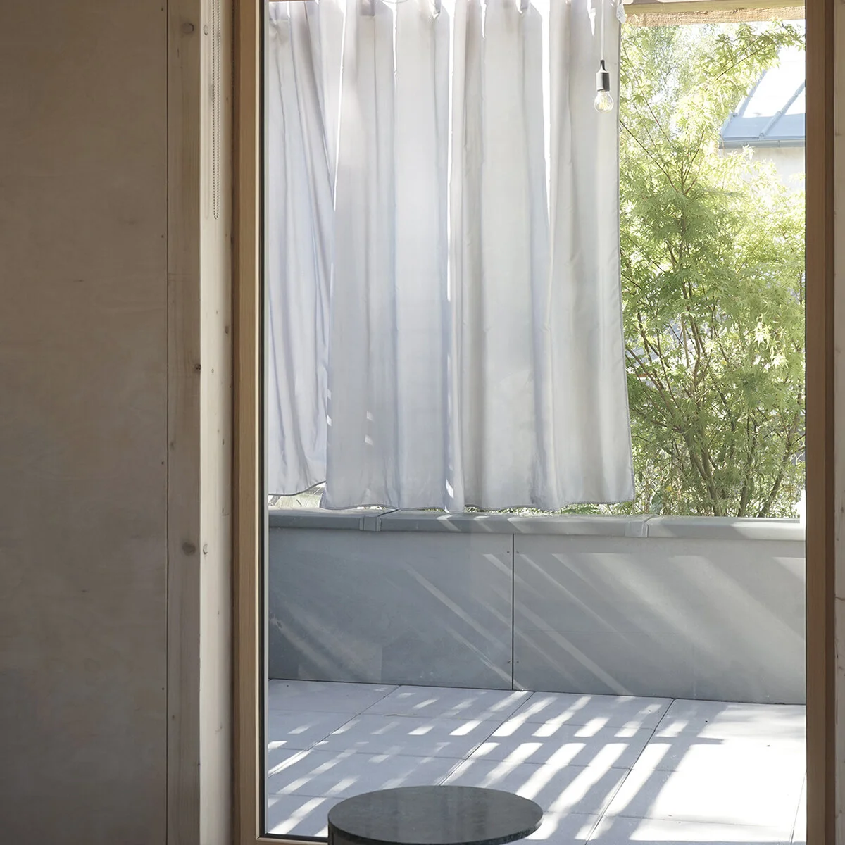 Suspended_House_OFFICE_MUTO_Pavlidis_Architect_4_small.jpg