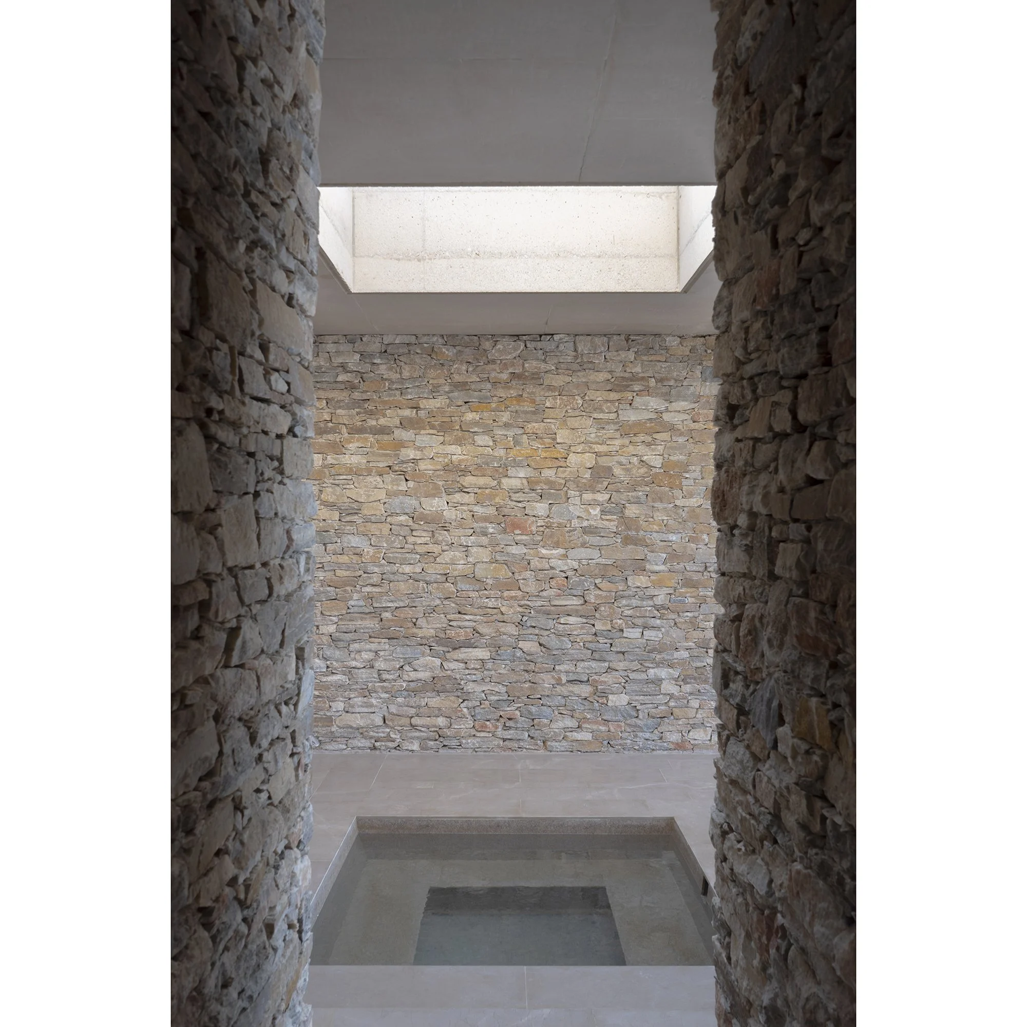 ALEXANDRE_PAVLIDIS_beneath_the_earth_Image2.jpg