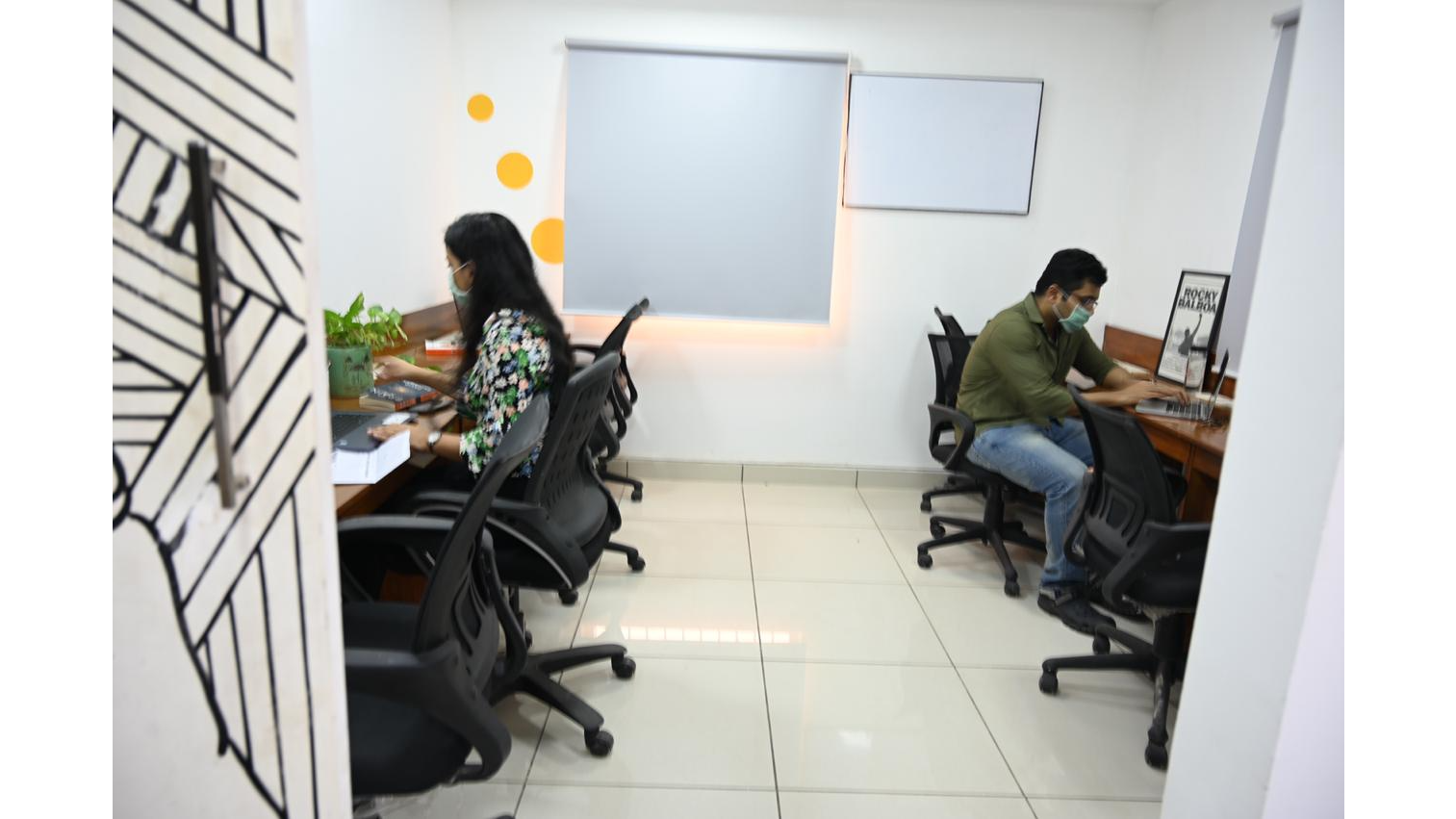 8 seater room_16x9.png