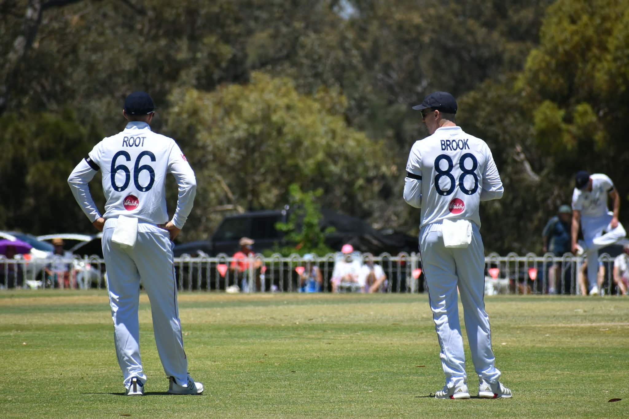 England survive early pressure on opening day to finish slightly on top