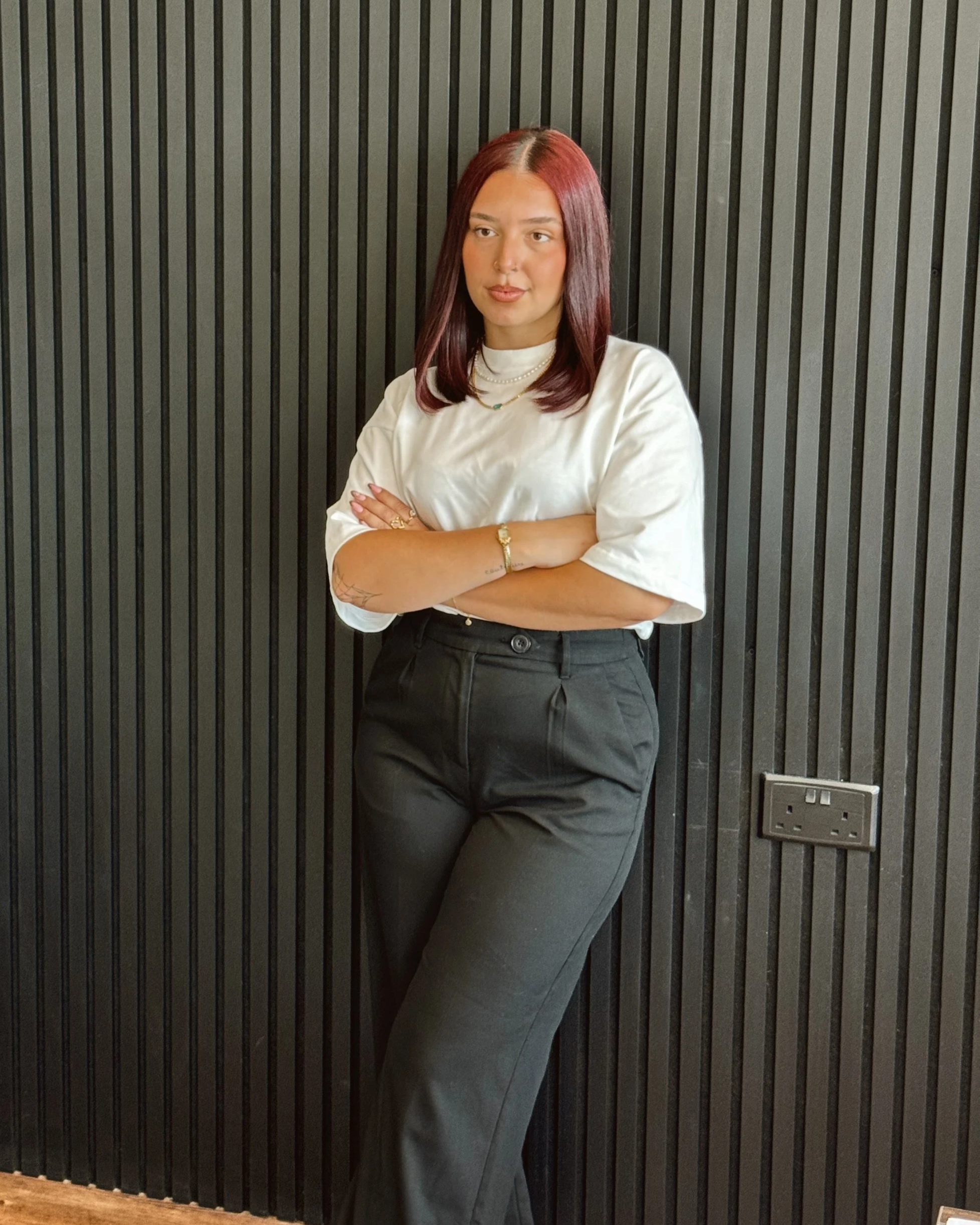 Kelly Pisani, co-founder of Sincerely Hunny LTD. Home to Brands Dainty Vintage and Buy the Kilo, shaping the future of vintage fashion as a modernised retail experience.