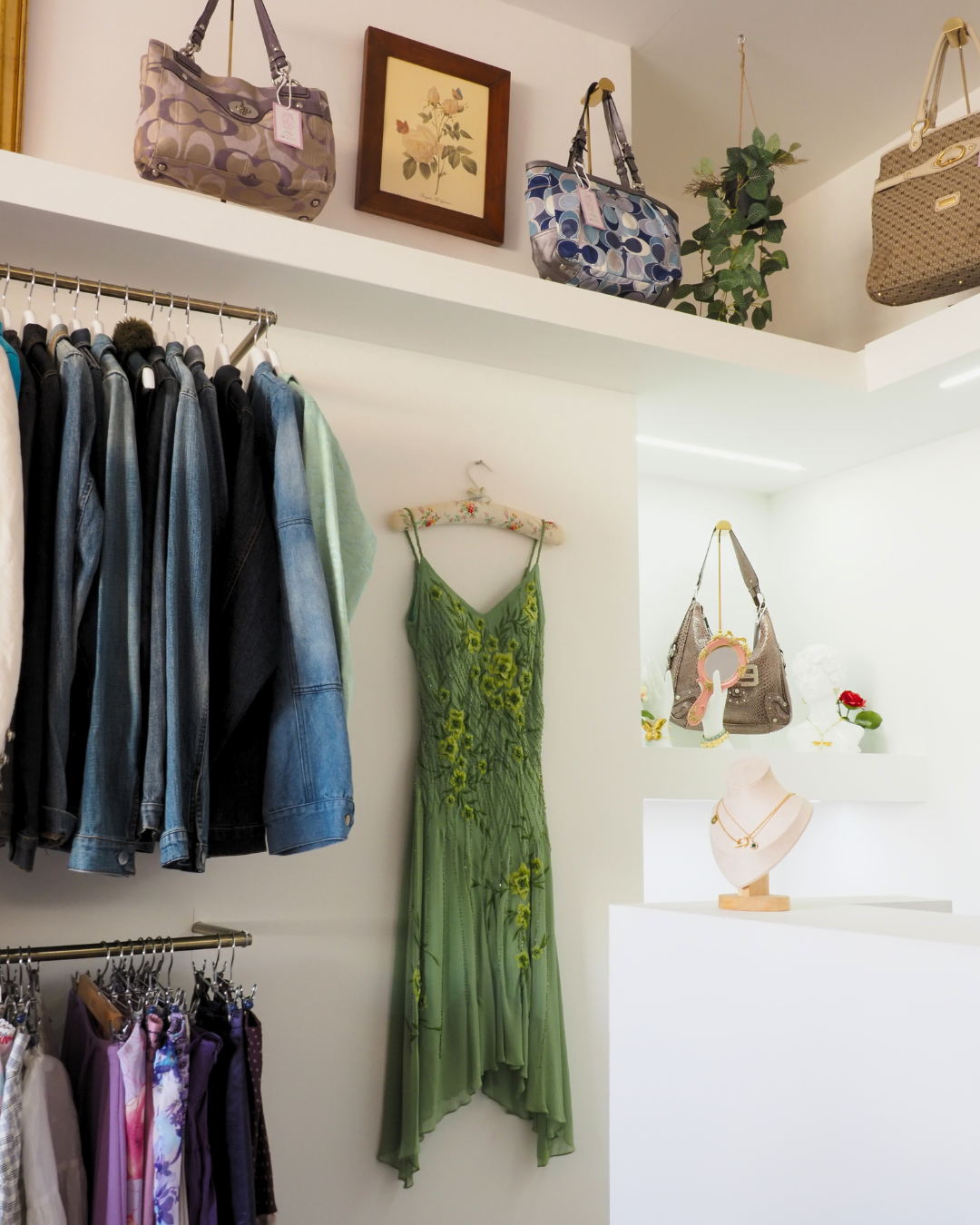 Dainty Vintage, a vintage-store in Malta, niching clothes from the 90s and 2000s.