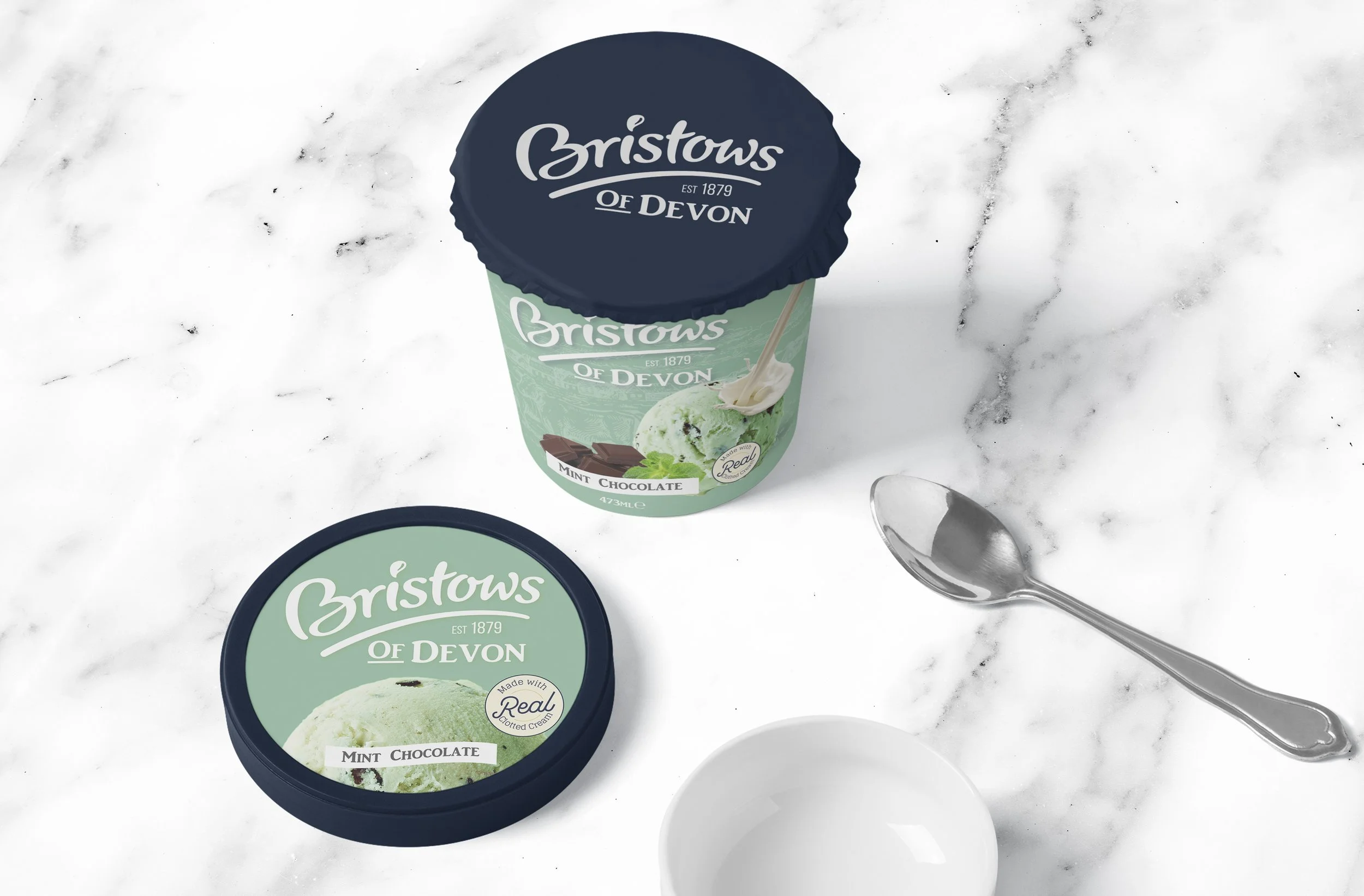 paper-box-mockup-round-large-size-05 copy.jpg