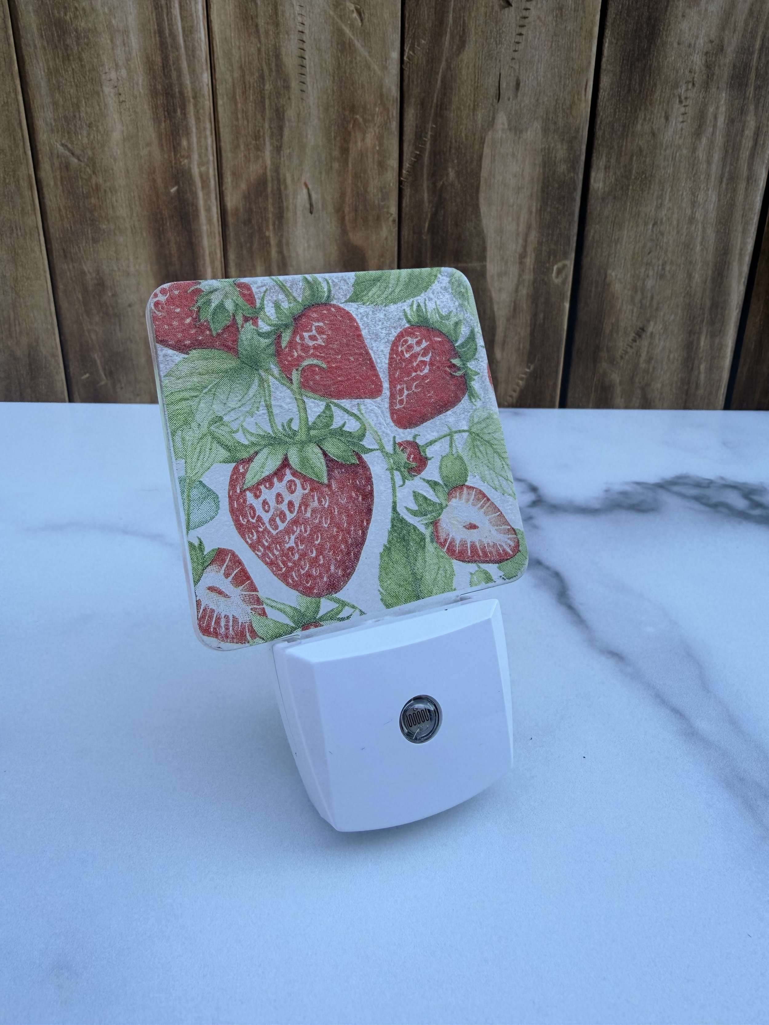 Coastal Cottage Night Light - Large