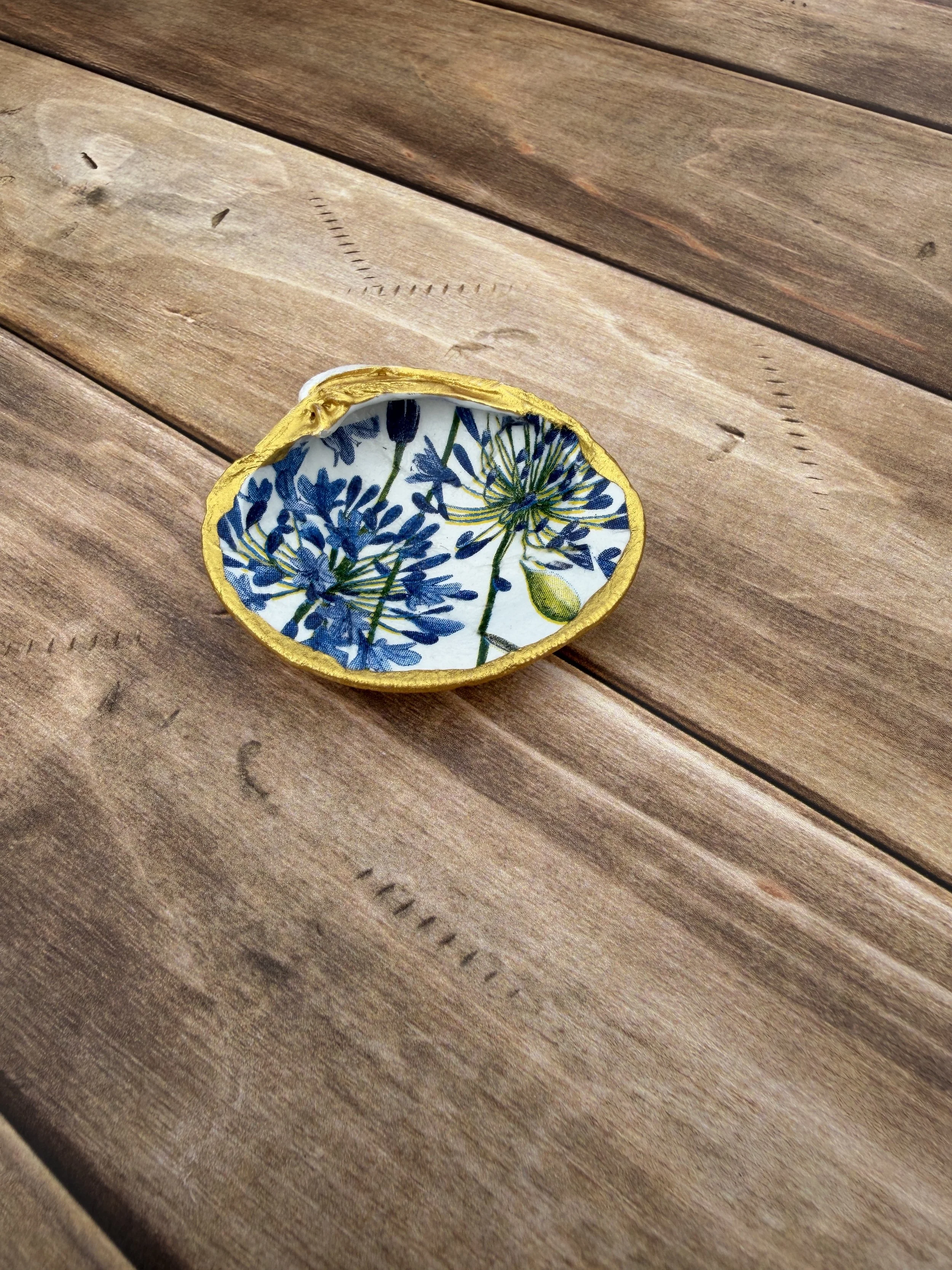 Quahog Shell Trinket Dish