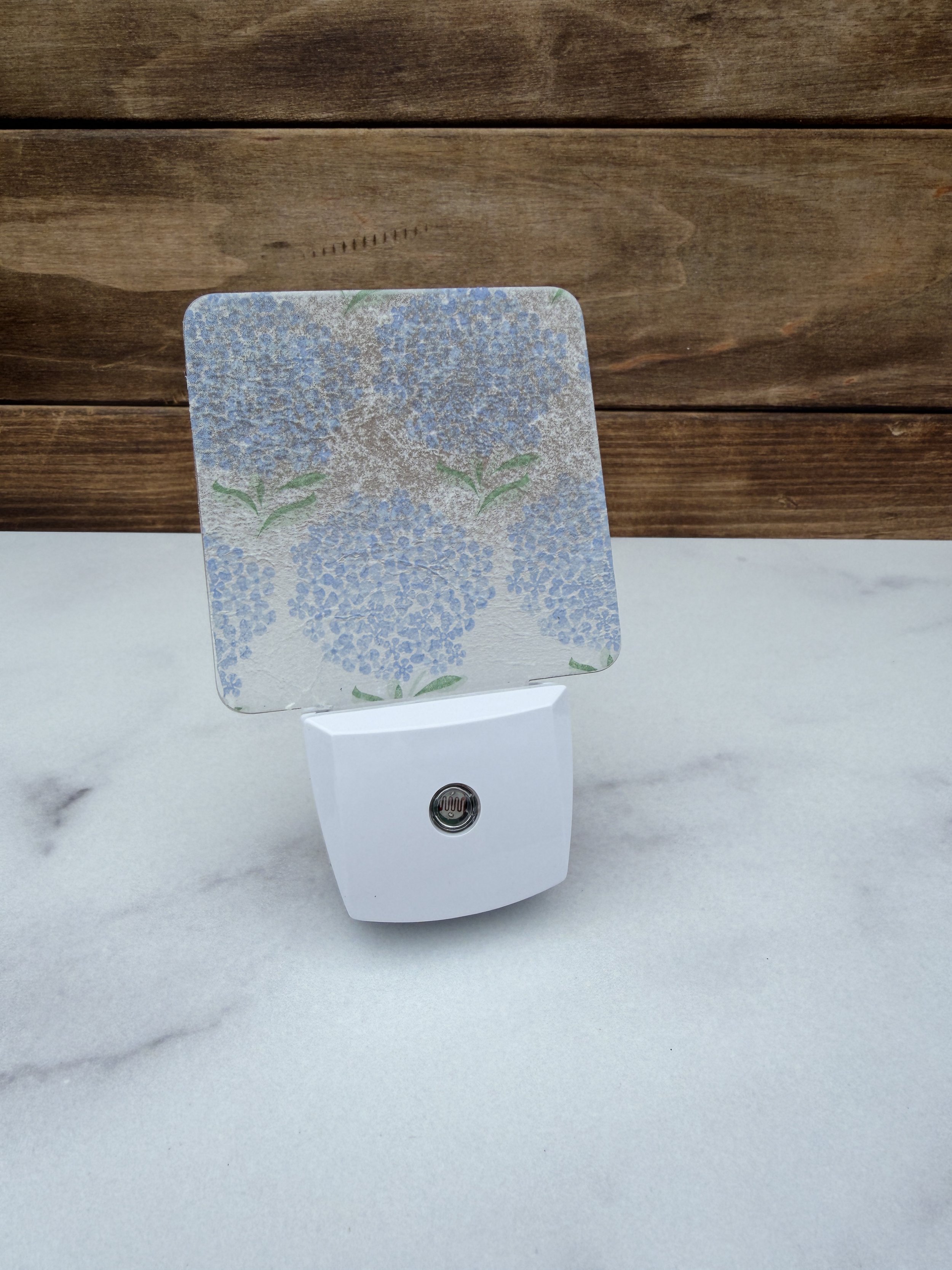 Coastal Cottage Night Light - Large
