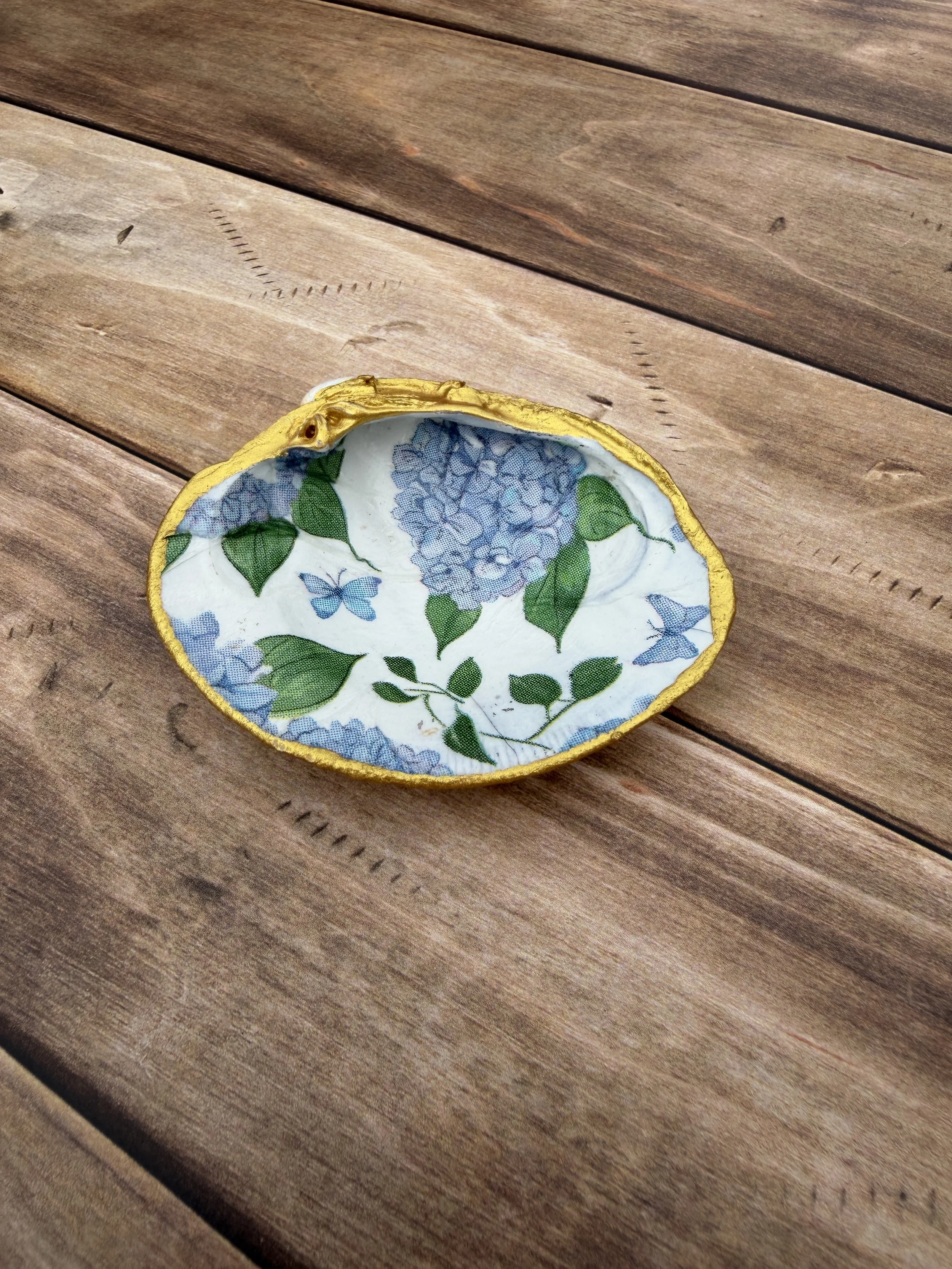 Quahog Shell Trinket Dish
