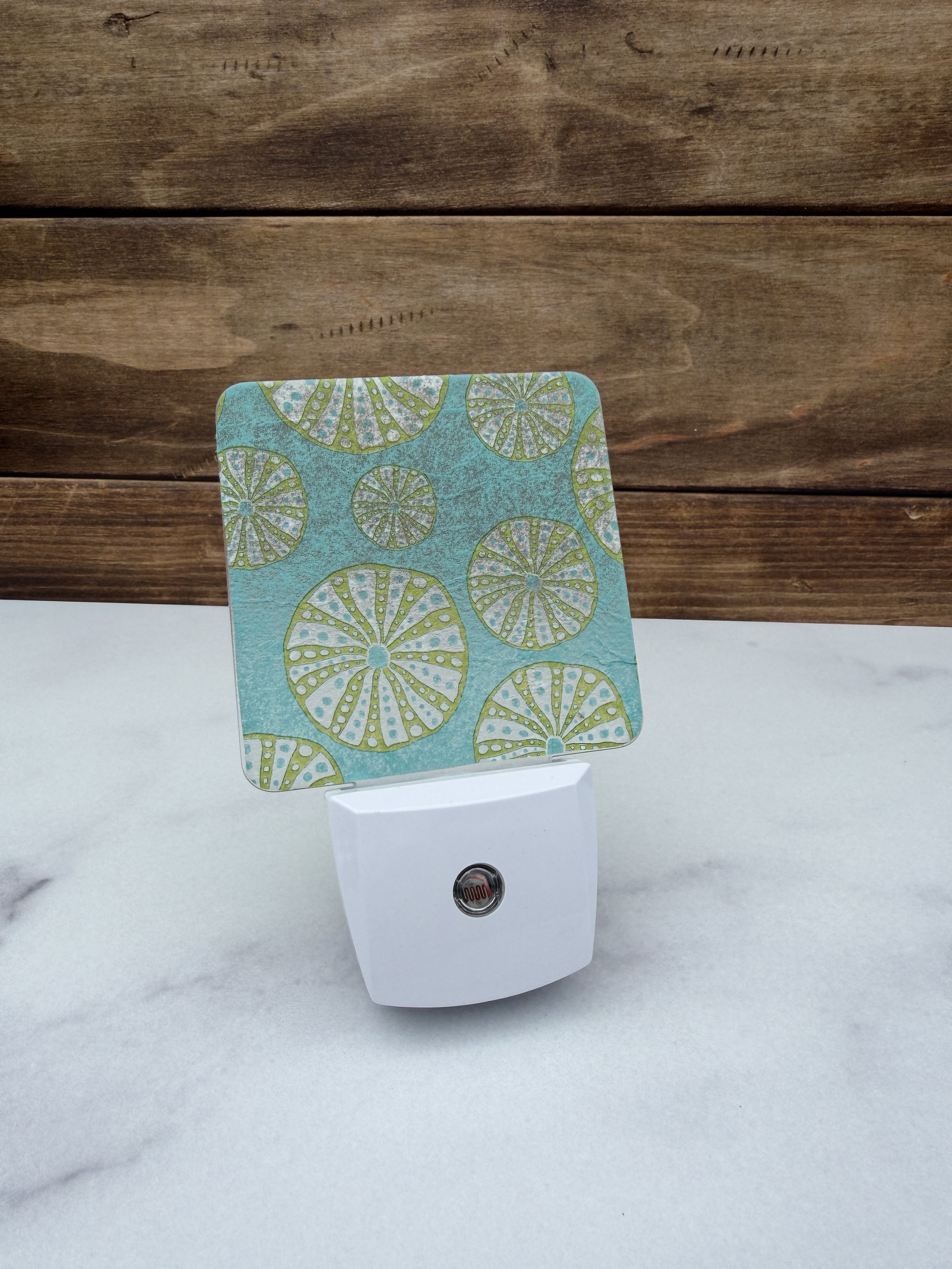 Coastal Cottage Night Light - Large