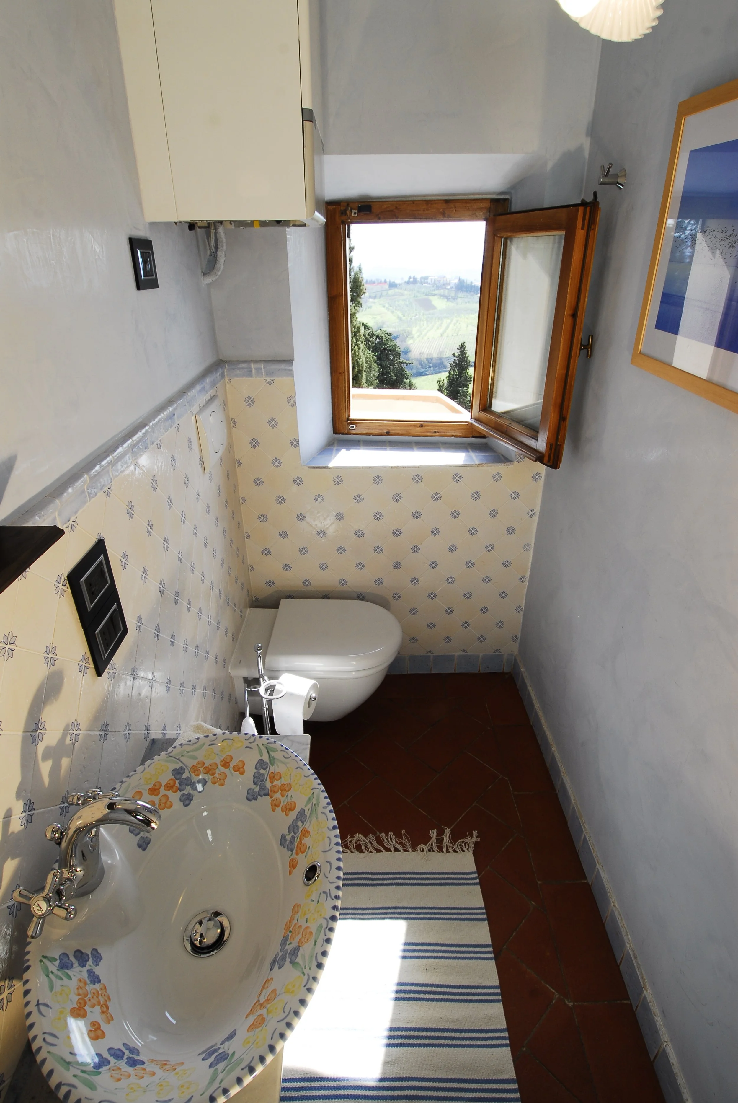 Guest Powder Room.jpg