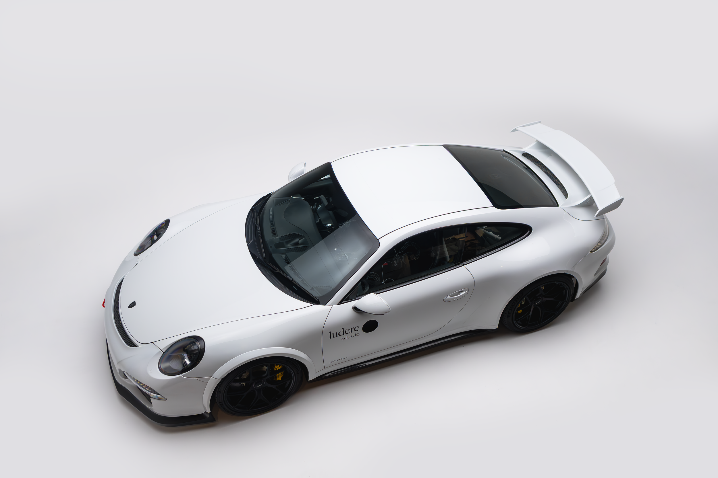 PORSCHE X STUDIO
