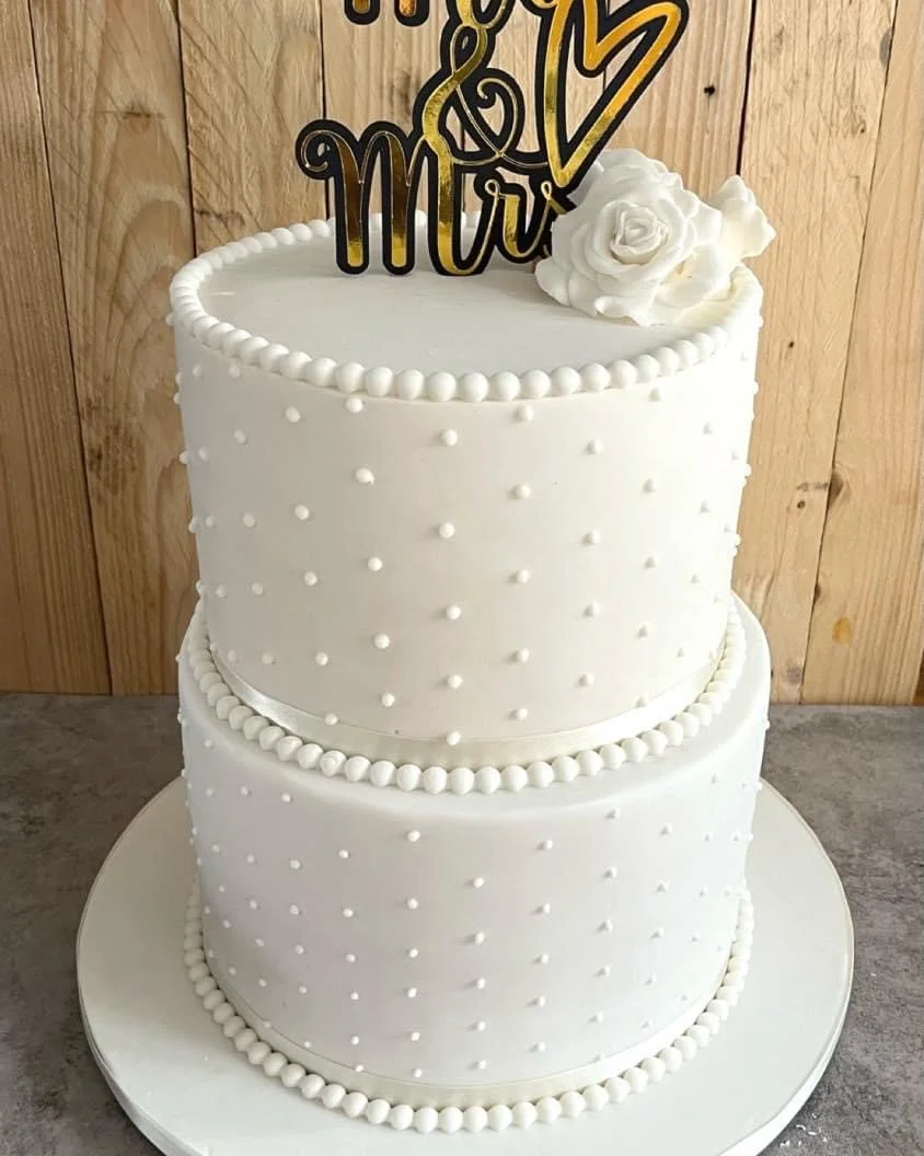 dot-wedding-2-tier-hemel-cake-maker-classic-classic-white.jpg