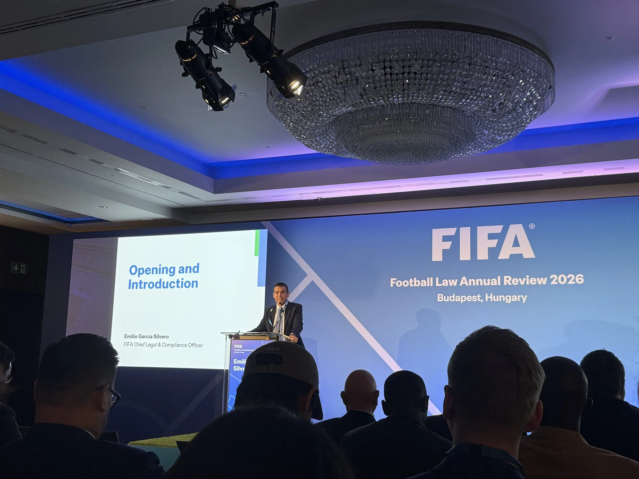 Alfonso Carrillo participa en FIFA Football Law Annual Review