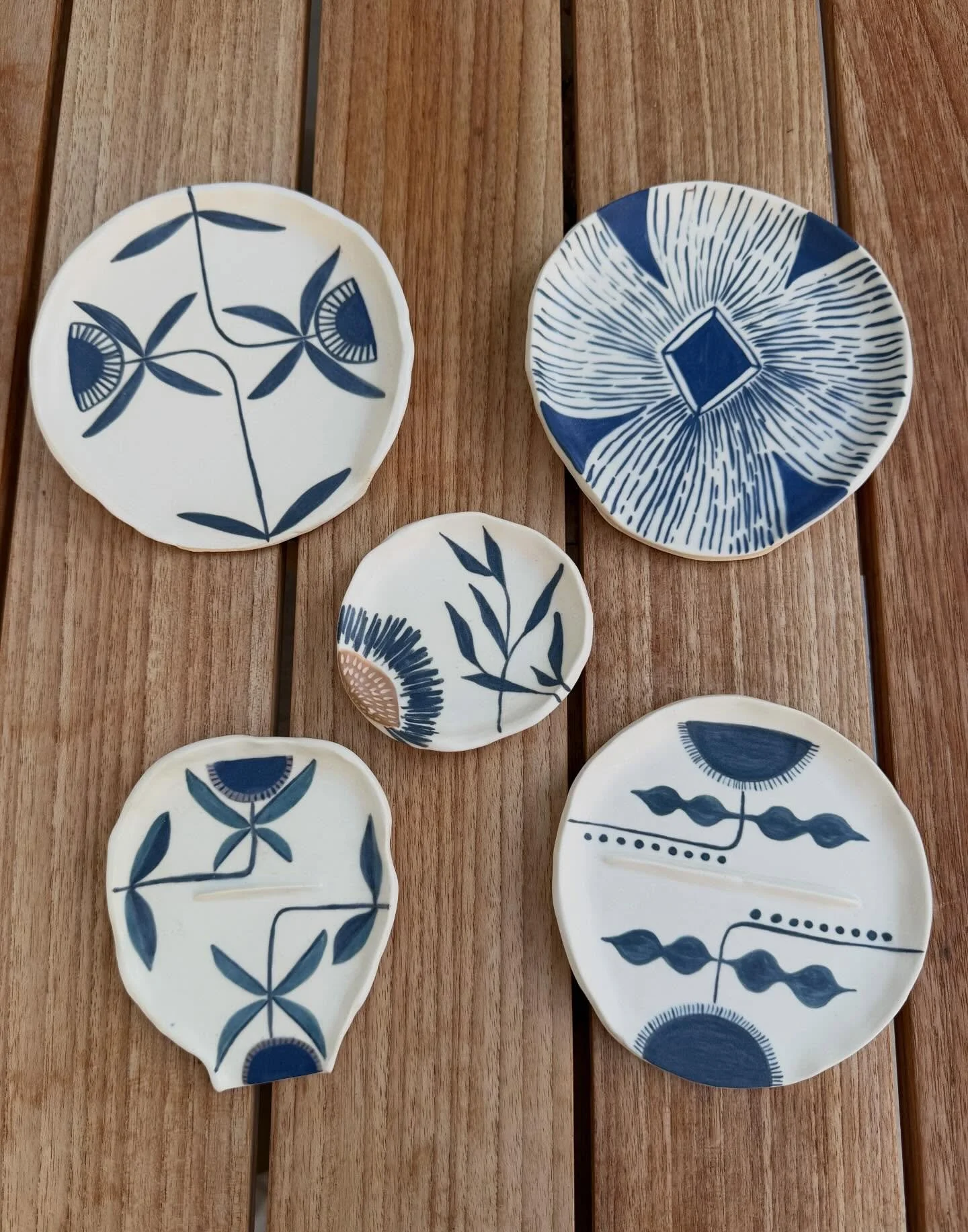 Newest drop&hellip;Indigo vibes! 💙🤍

#pottery #indigopottery