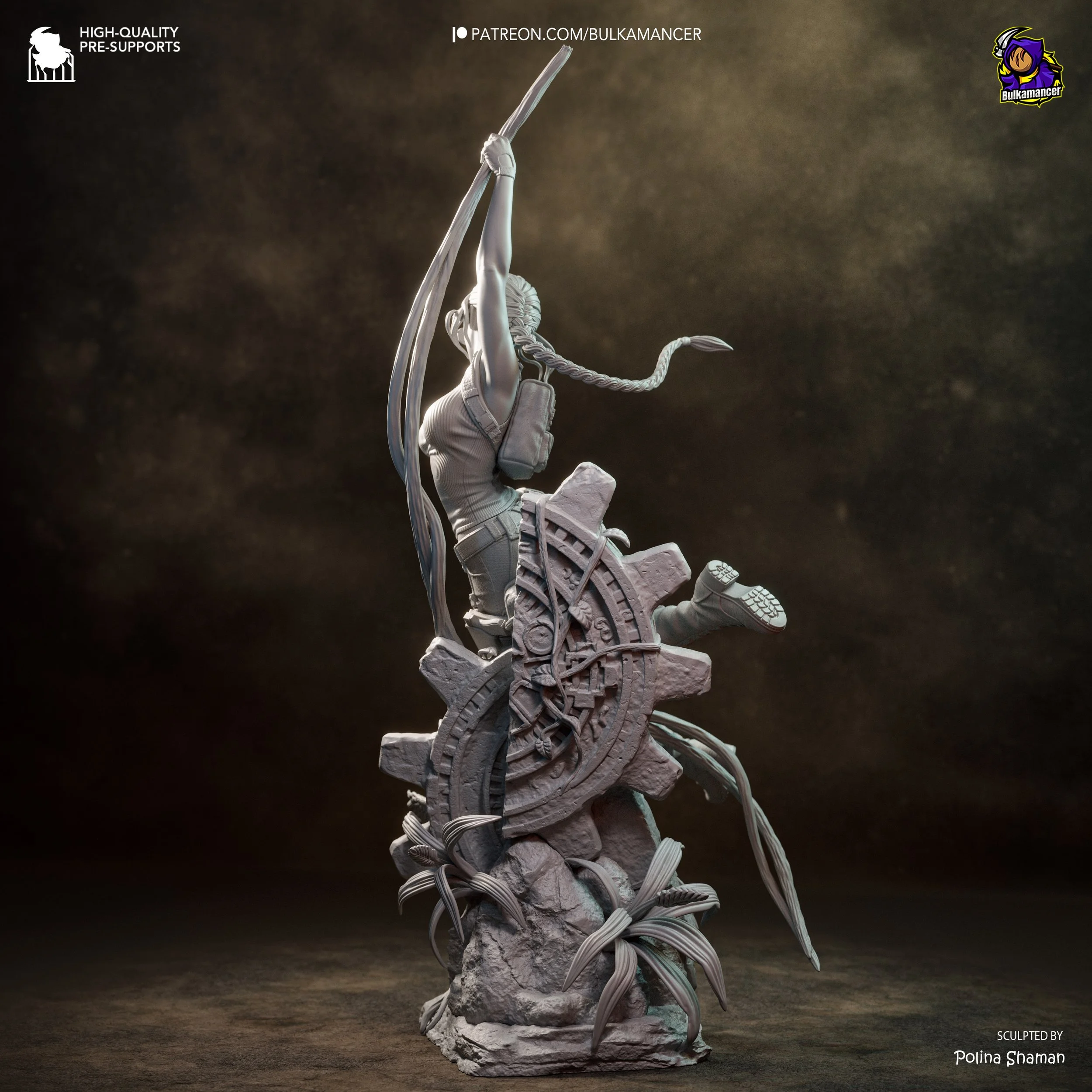 Lara_Croft_grey (4).jpg